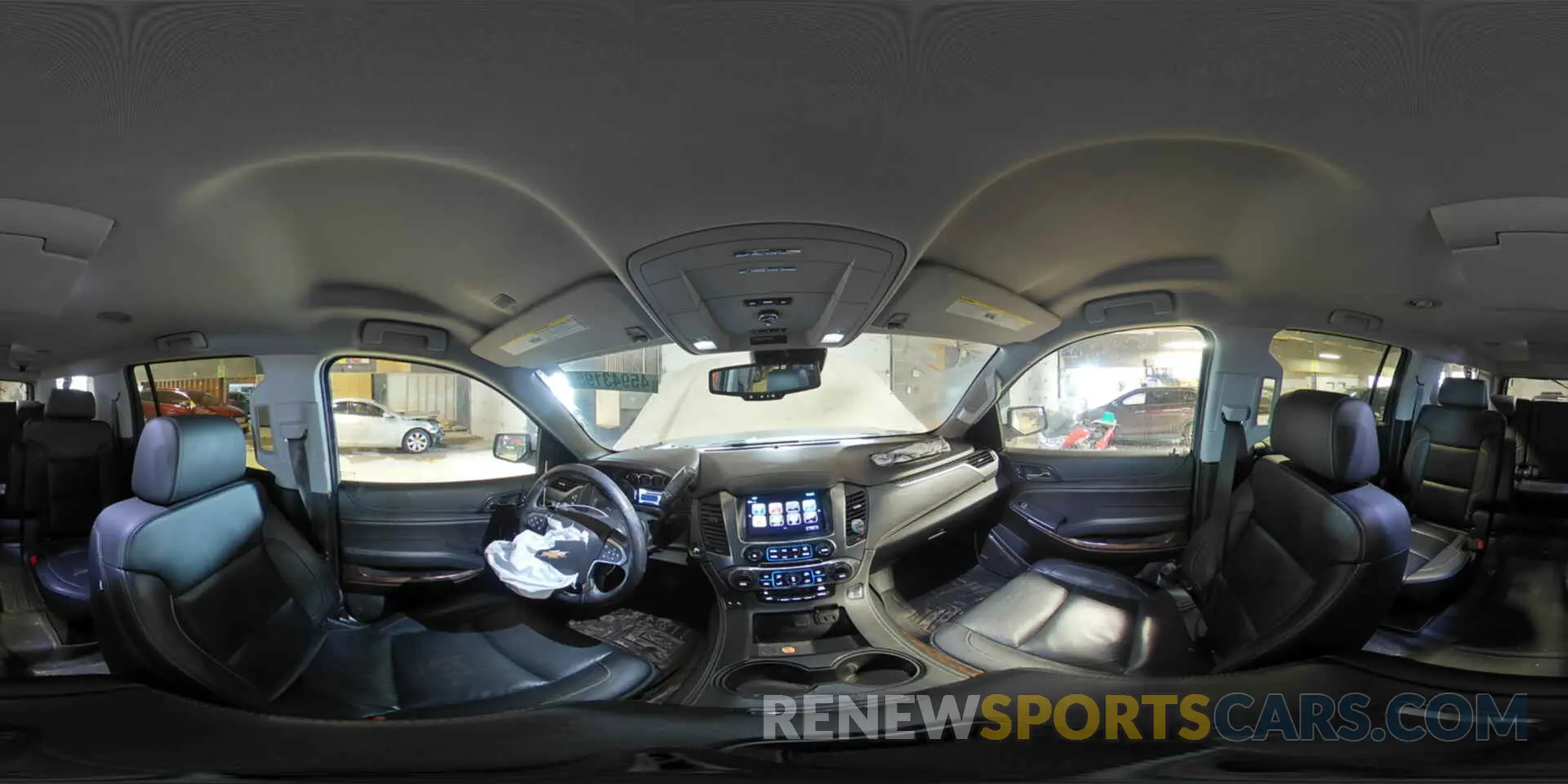 14 fotografías del automóvil dañado 1GNSKHKC2LR187449 CHEVROLET SUBURBAN 2020