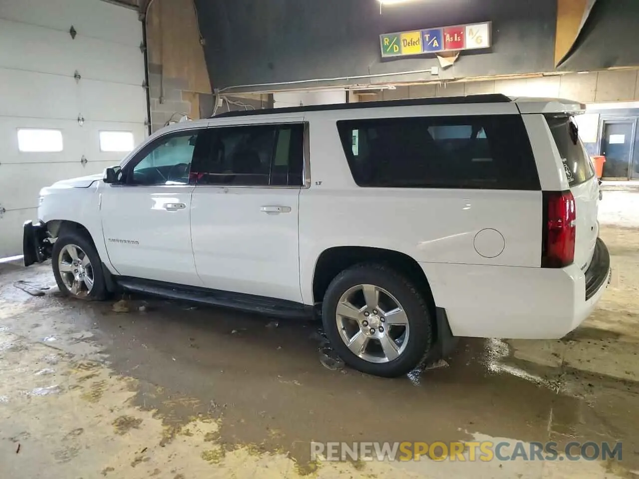 2 fotografías del automóvil dañado 1GNSKHKC2LR187449 CHEVROLET SUBURBAN 2020