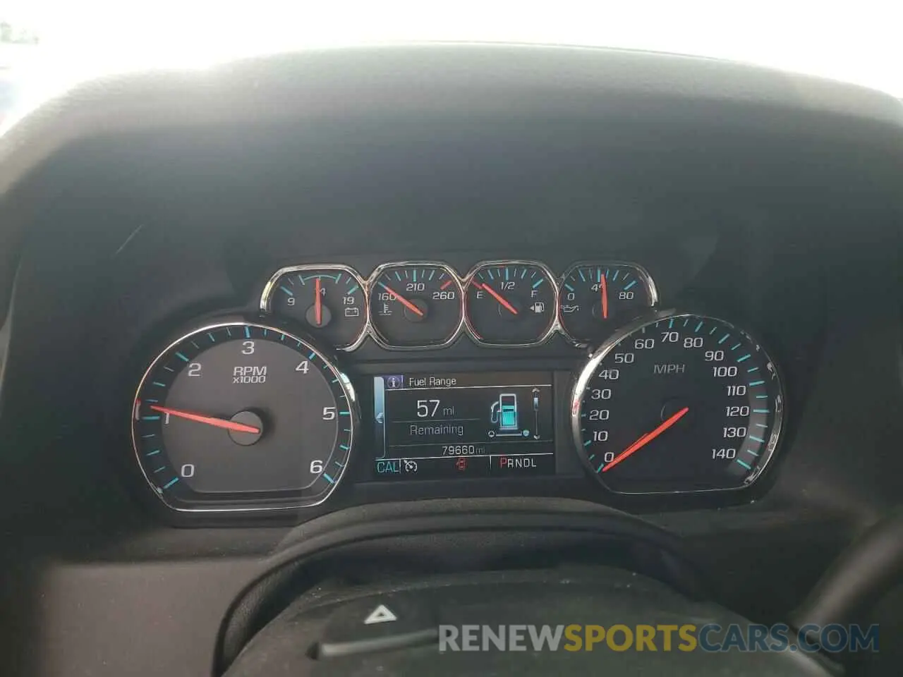 9 fotografías del automóvil dañado 1GNSKHKC3LR277936 CHEVROLET SUBURBAN 2020