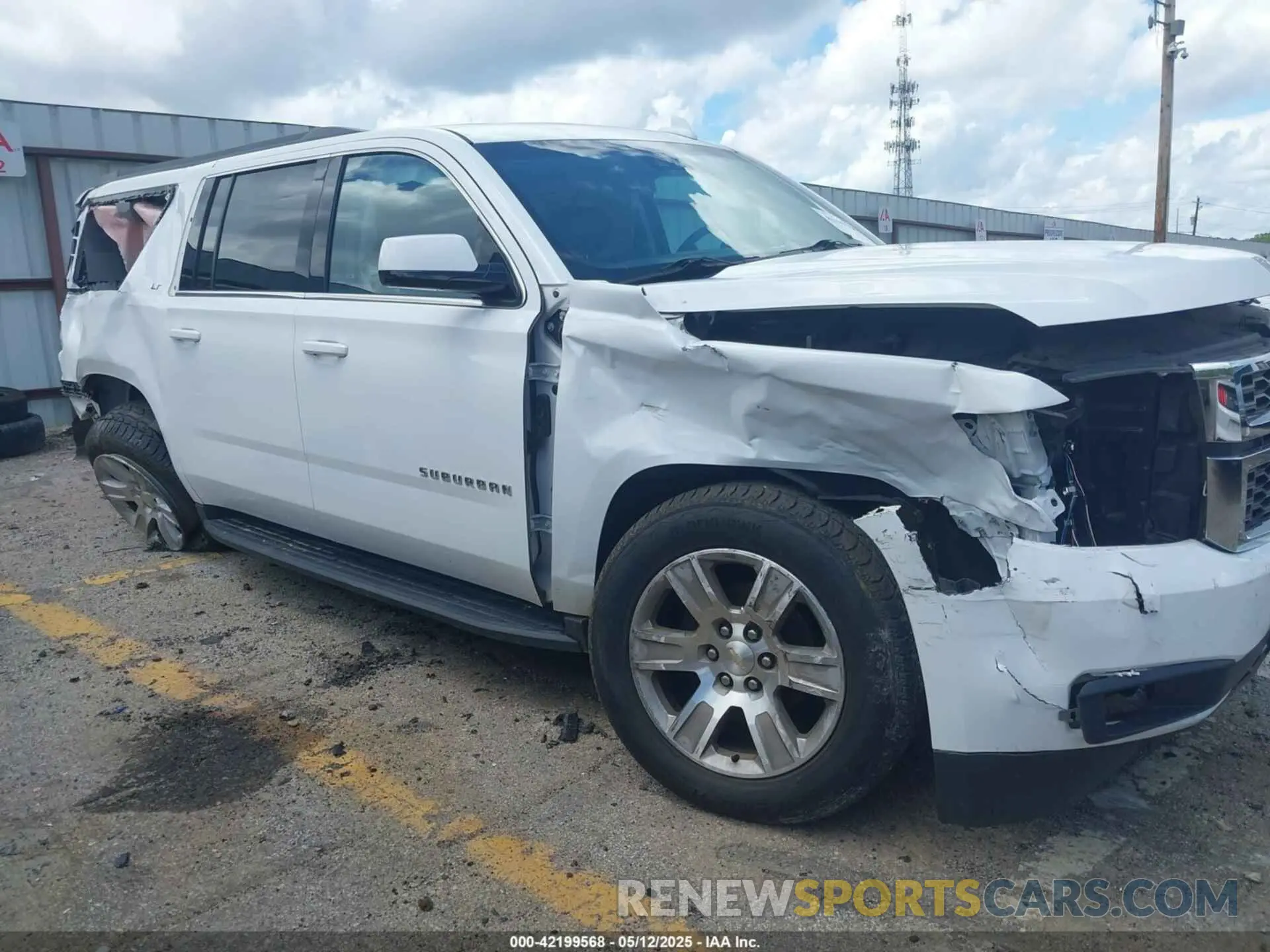 6 fotografías del automóvil dañado 1GNSKHKC5LR275783 CHEVROLET SUBURBAN 2020