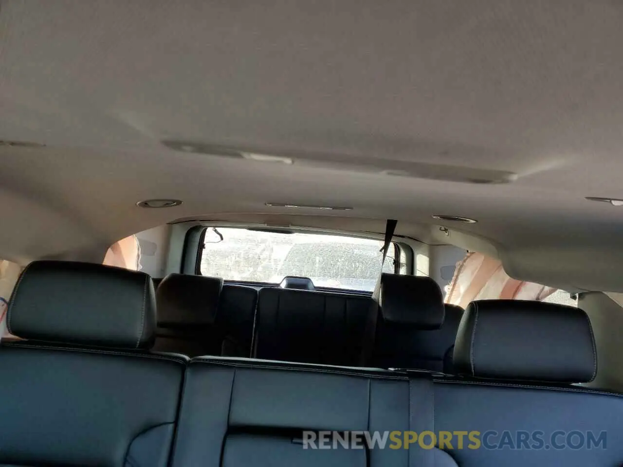 10 fotografías del automóvil dañado 1GNSKHKC6LR153840 CHEVROLET SUBURBAN 2020