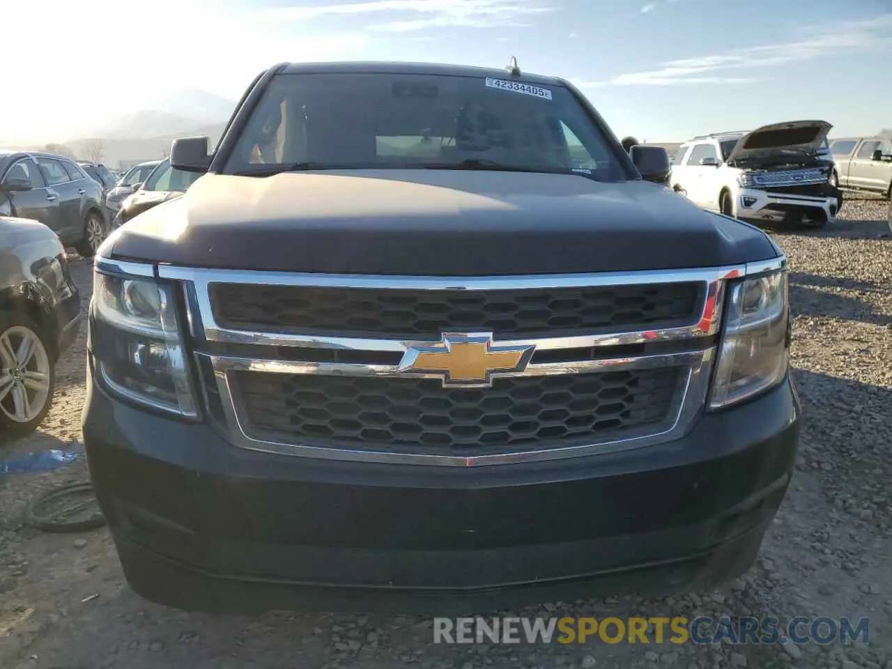 5 fotografías del automóvil dañado 1GNSKHKC6LR153840 CHEVROLET SUBURBAN 2020