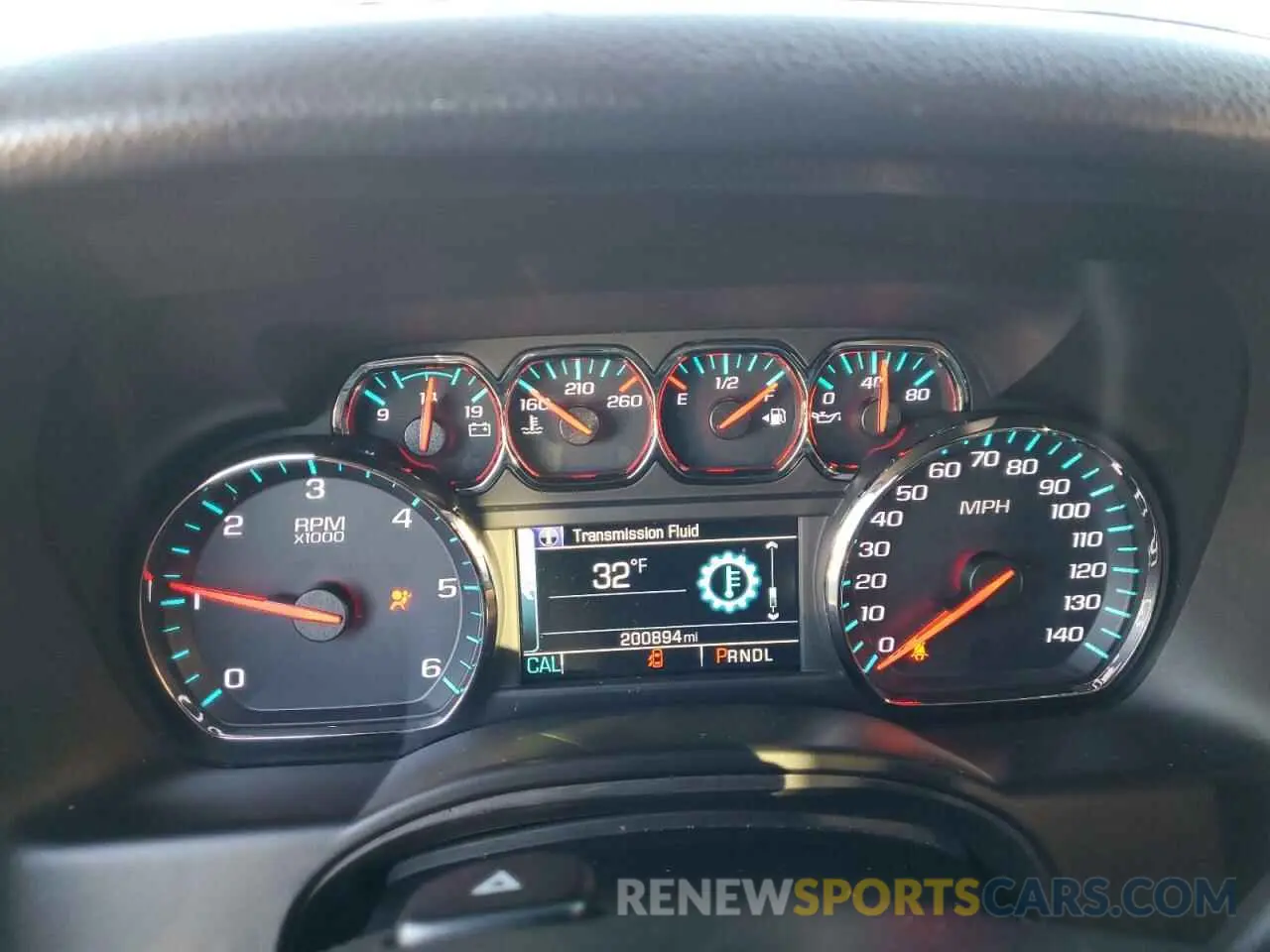 9 fotografías del automóvil dañado 1GNSKHKC6LR153840 CHEVROLET SUBURBAN 2020