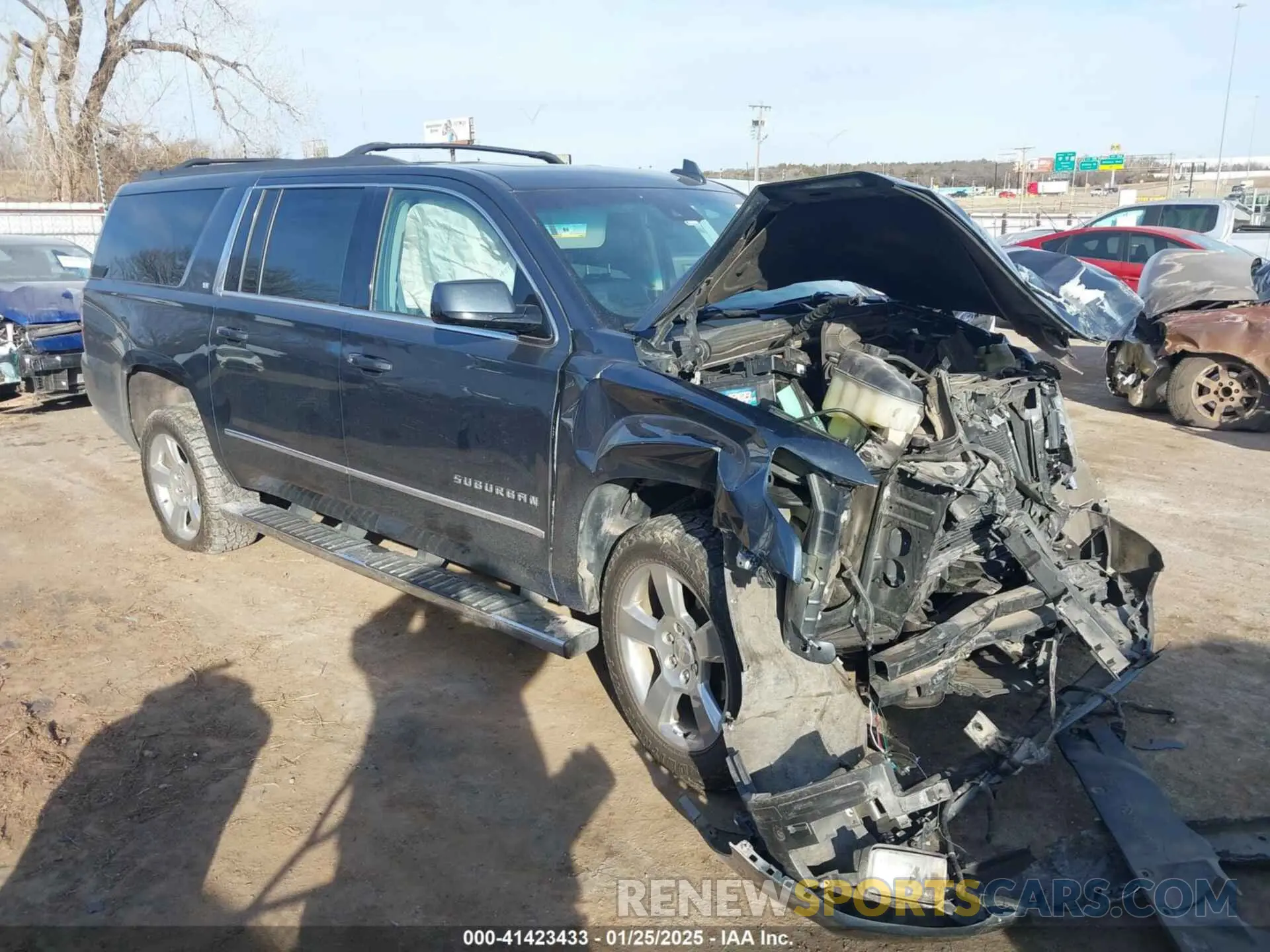 1 fotografías del automóvil dañado 1GNSKHKC7LR123309 CHEVROLET SUBURBAN 2020