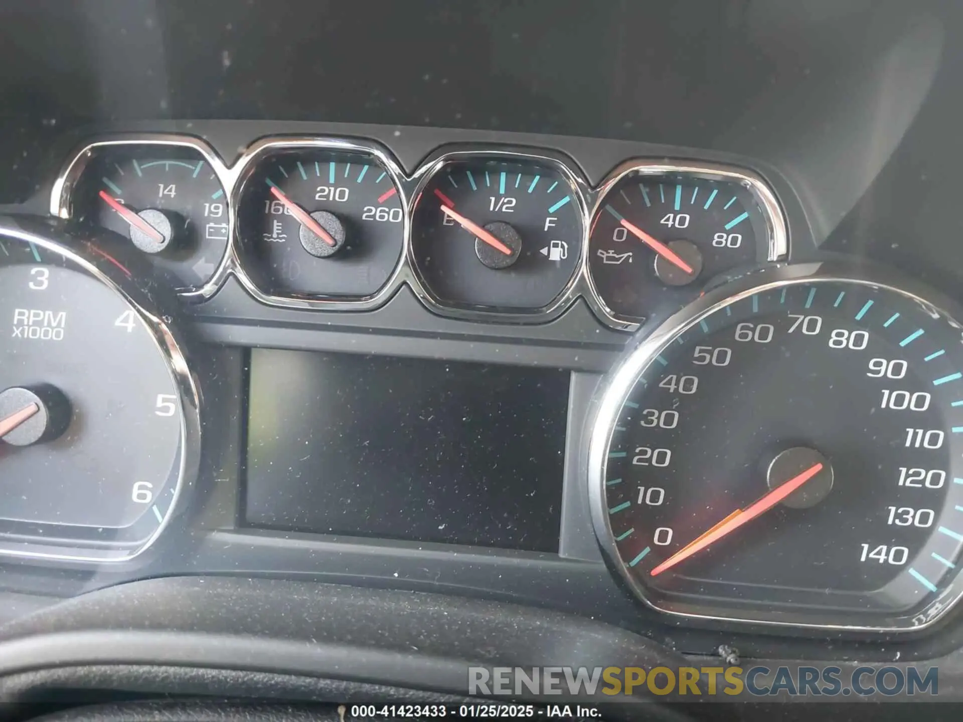 7 fotografías del automóvil dañado 1GNSKHKC7LR123309 CHEVROLET SUBURBAN 2020