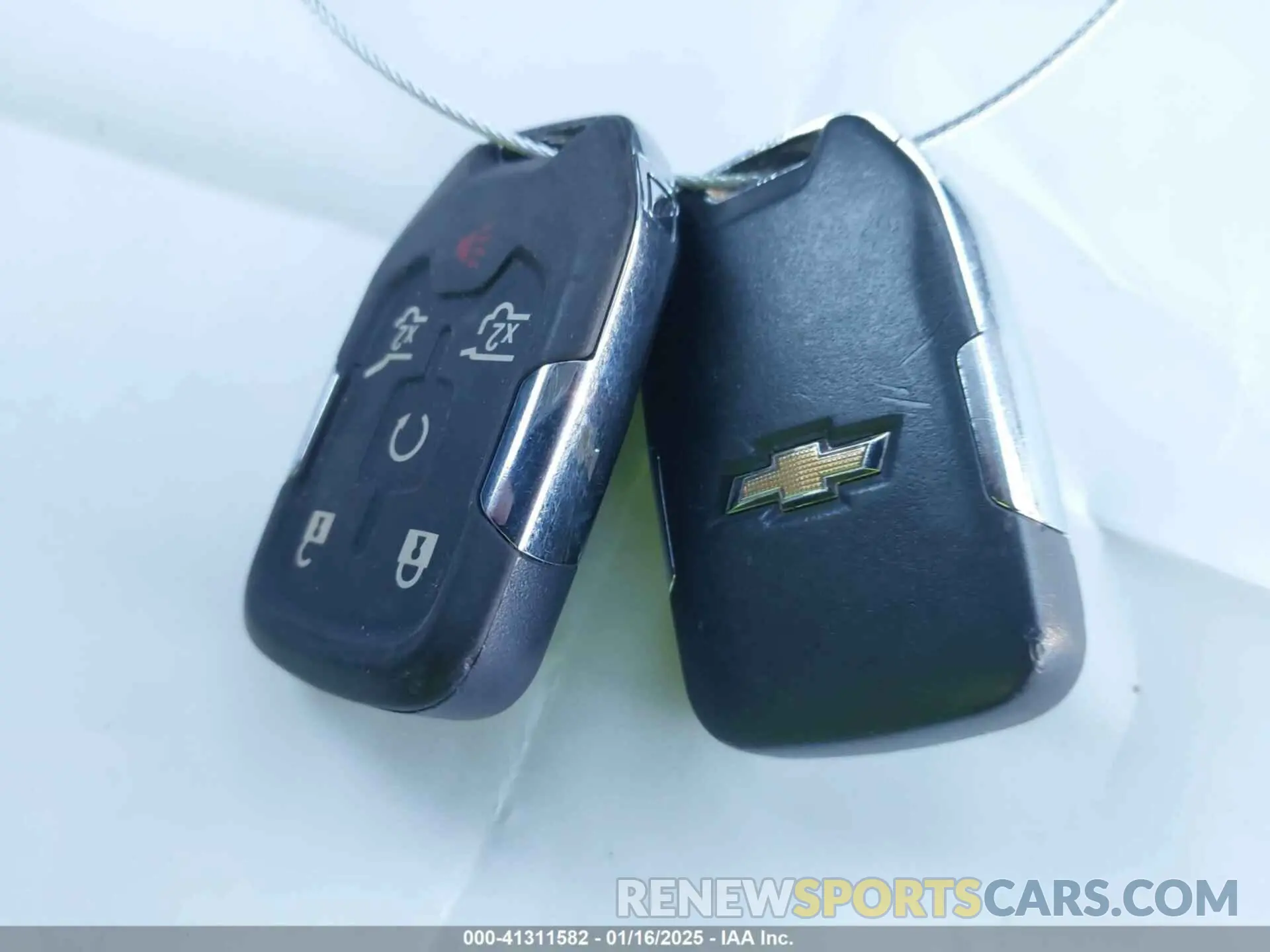 11 fotografías del automóvil dañado 1GNSKHKC9LR233603 CHEVROLET SUBURBAN 2020