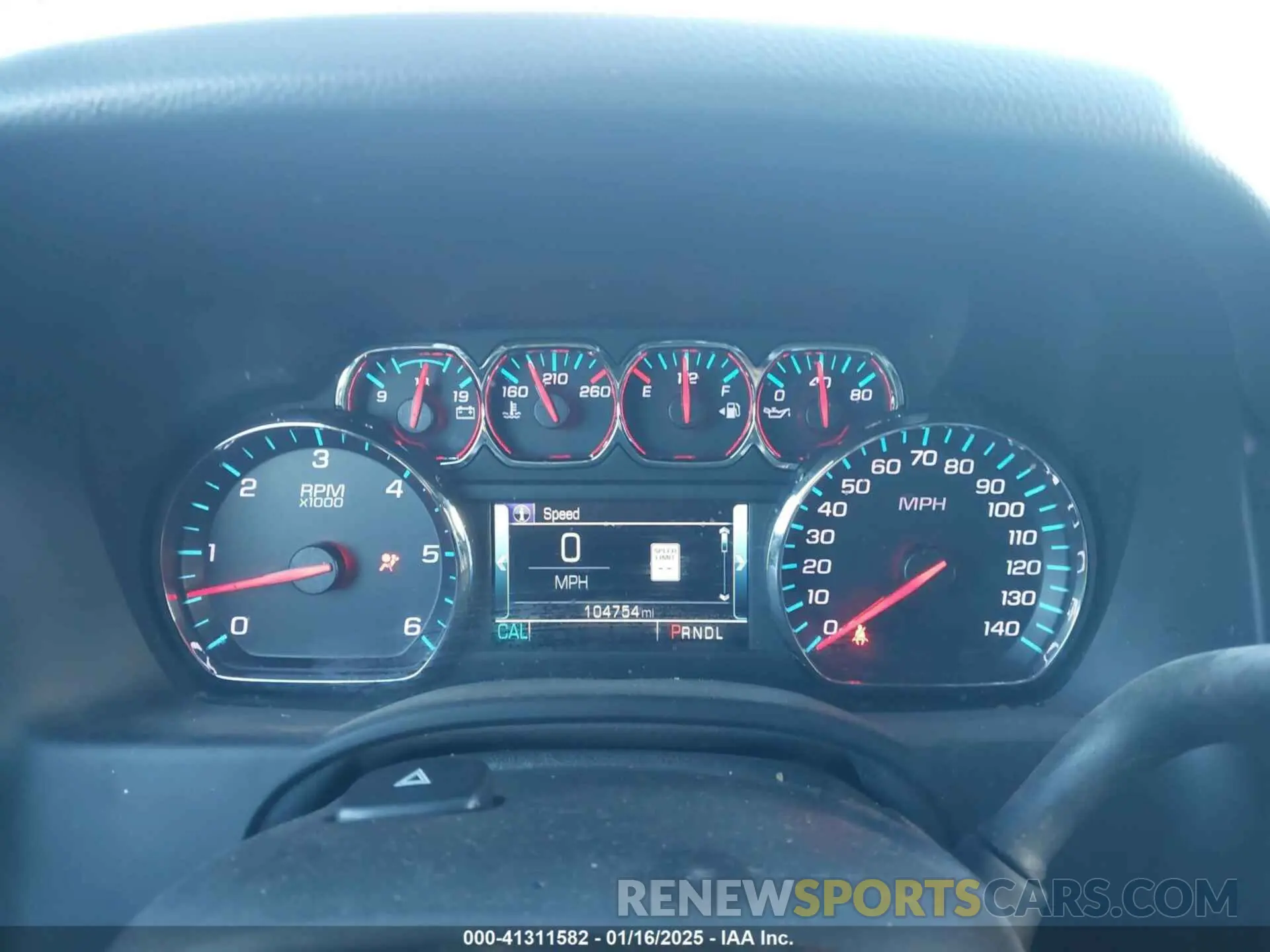 7 fotografías del automóvil dañado 1GNSKHKC9LR233603 CHEVROLET SUBURBAN 2020