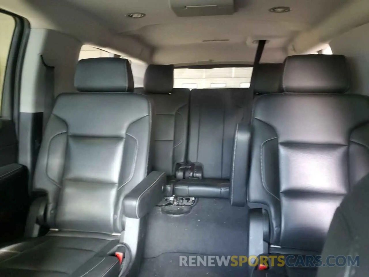 10 fotografías del automóvil dañado 1GNSKJKC7LR260712 CHEVROLET SUBURBAN 2020
