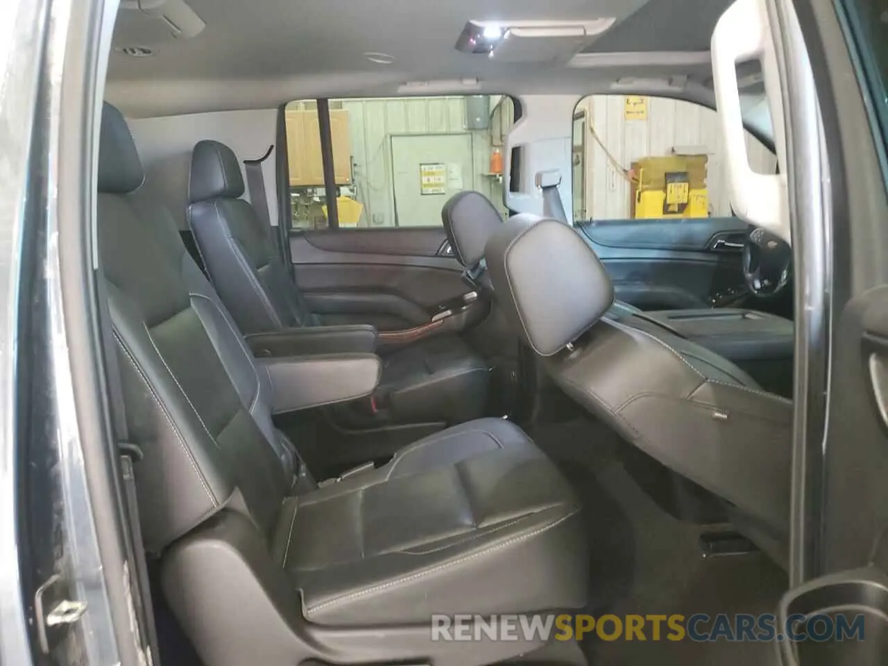 11 fotografías del automóvil dañado 1GNSKJKC7LR260712 CHEVROLET SUBURBAN 2020
