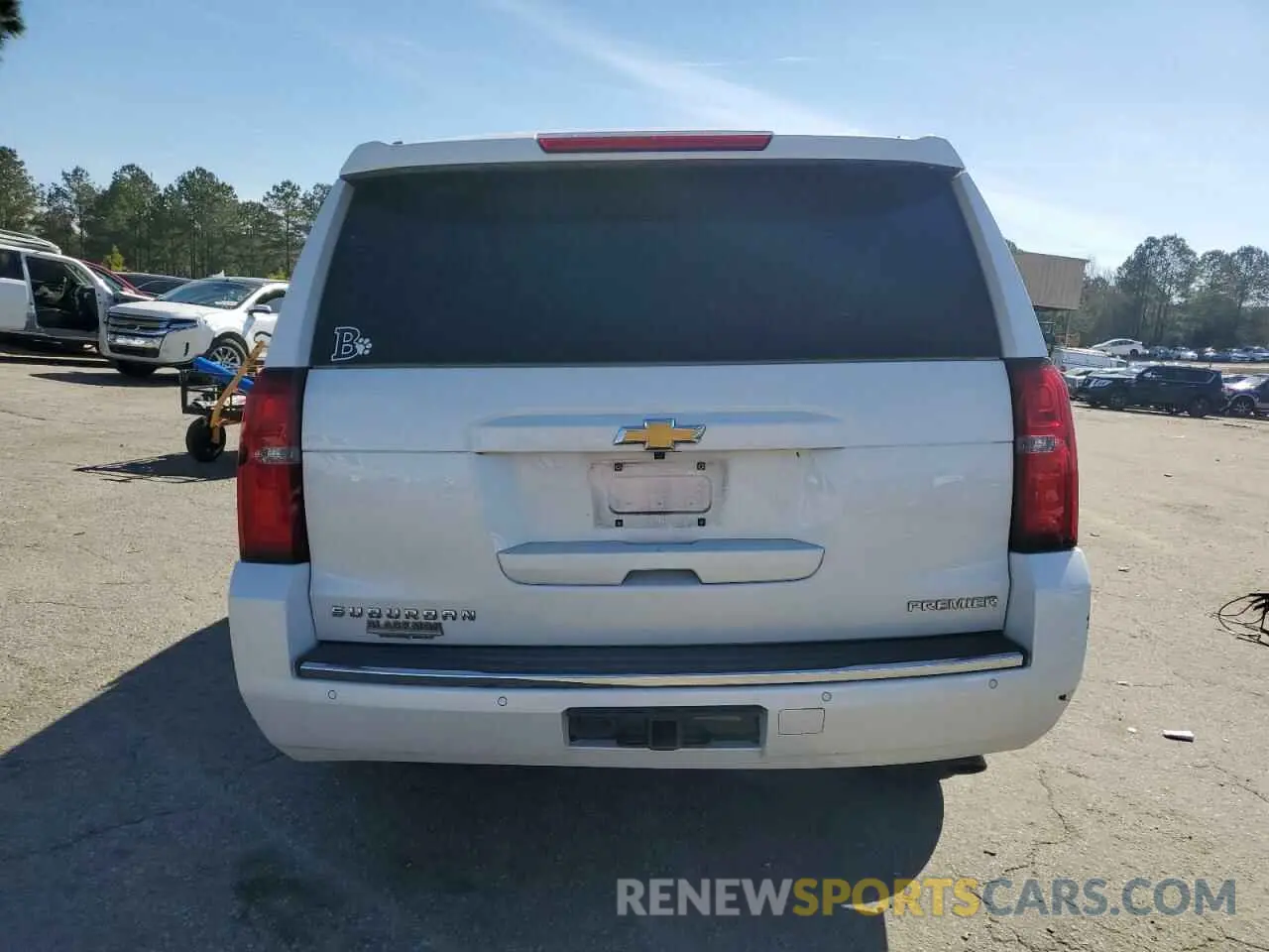 6 fotografías del automóvil dañado 1GNSKJKJ1LR131086 CHEVROLET SUBURBAN 2020