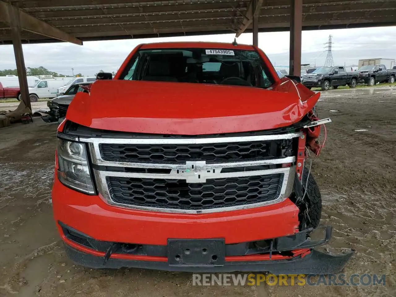 5 fotografías del automóvil dañado 1GNSKKEC4LR254559 CHEVROLET SUBURBAN 2020