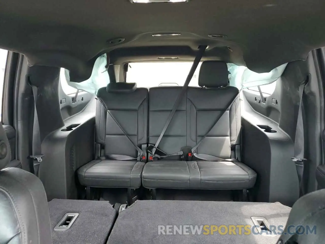 10 fotografías del automóvil dañado 1GNSCCKD2MR201909 CHEVROLET SUBURBAN 2021