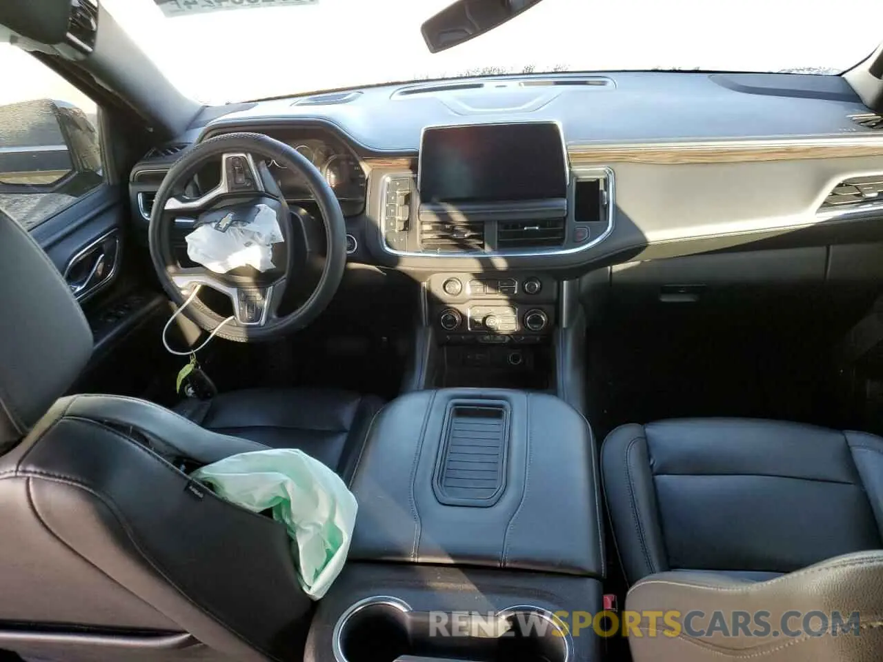 8 fotografías del automóvil dañado 1GNSCCKD2MR241472 CHEVROLET SUBURBAN 2021