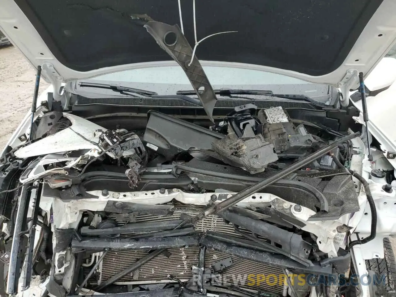14 fotografías del automóvil dañado 1GNSCCKD2MR261365 CHEVROLET SUBURBAN 2021