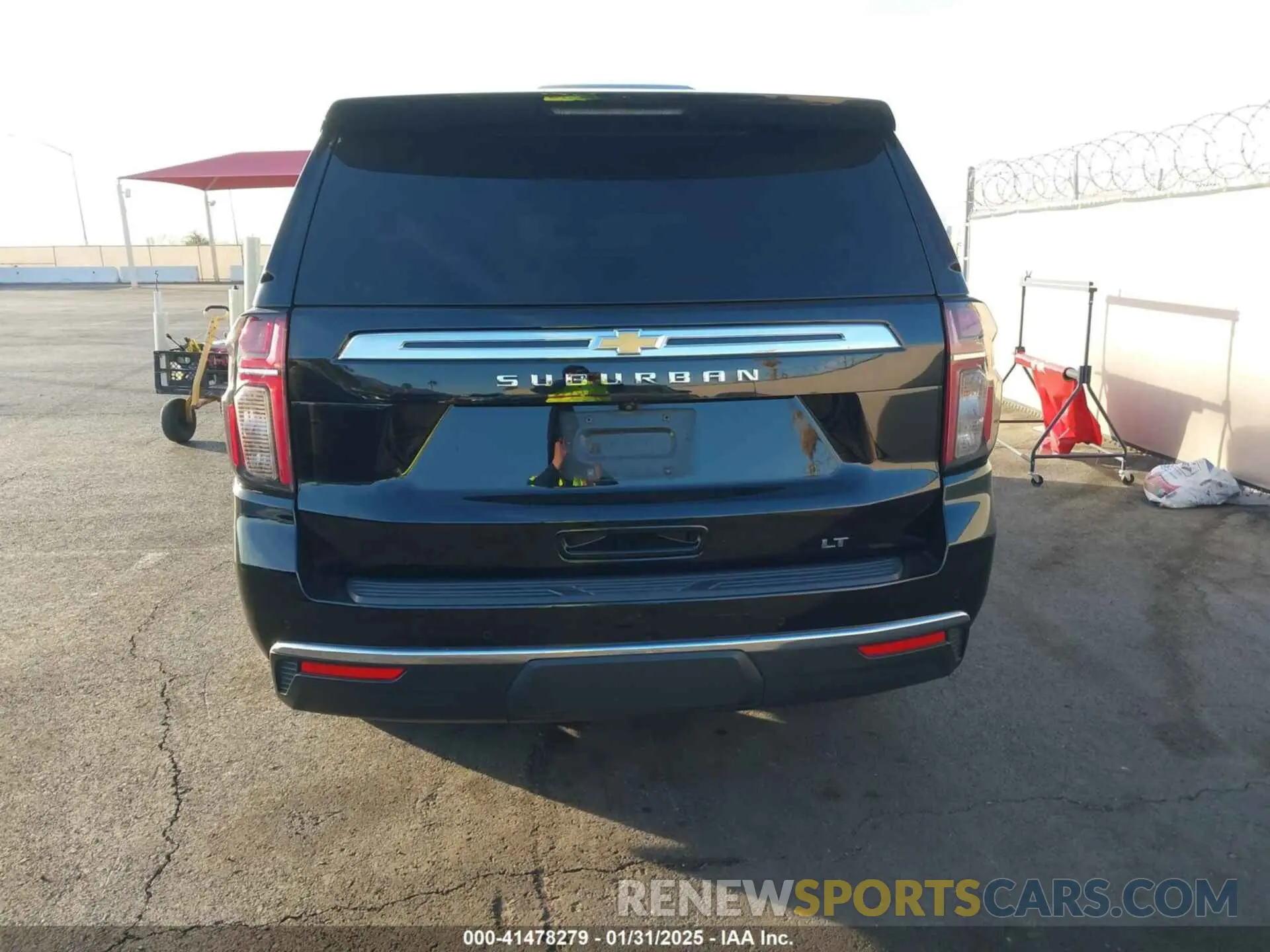 16 fotografías del automóvil dañado 1GNSCCKD2MR328577 CHEVROLET SUBURBAN 2021