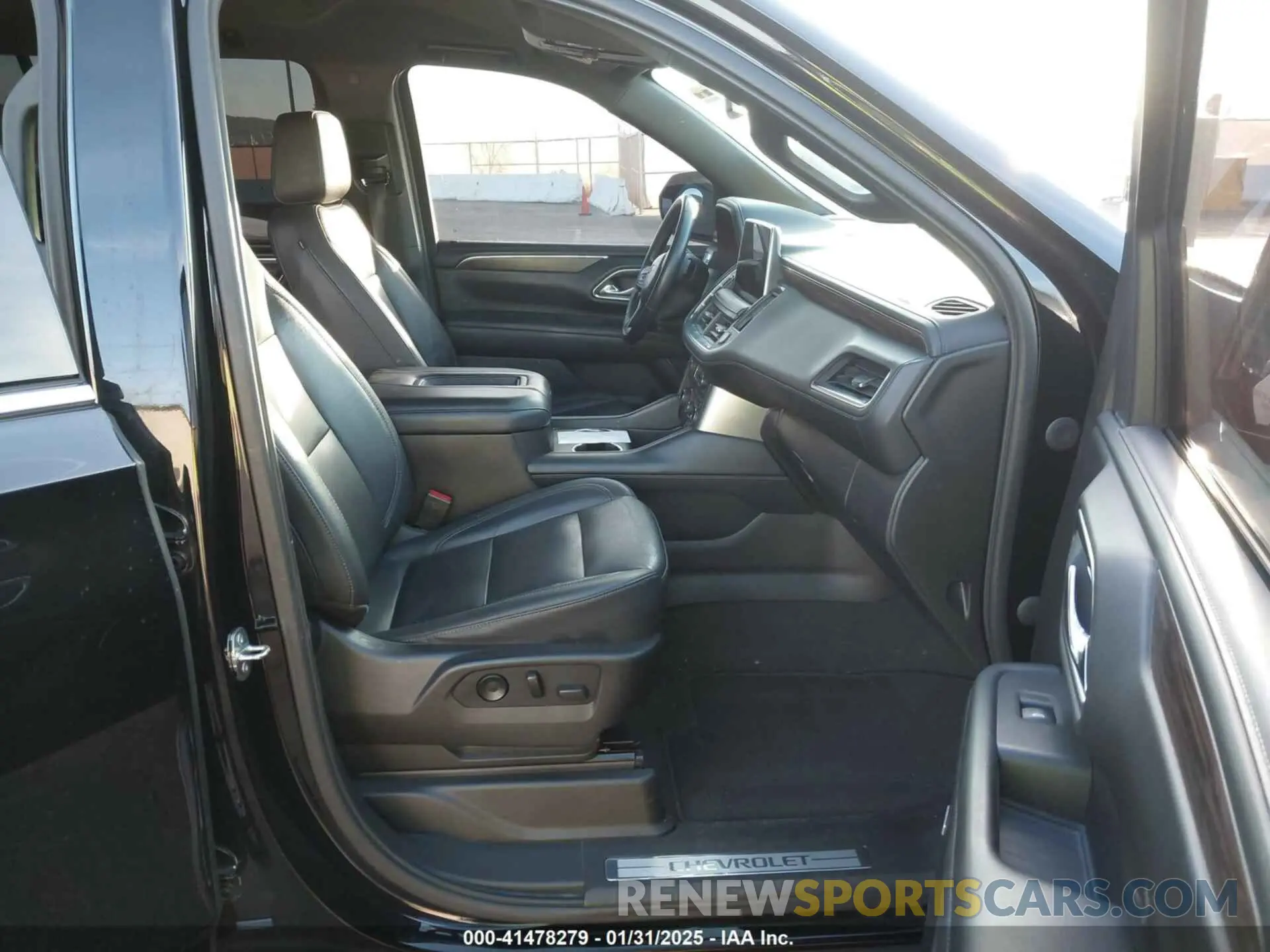 5 fotografías del automóvil dañado 1GNSCCKD2MR328577 CHEVROLET SUBURBAN 2021