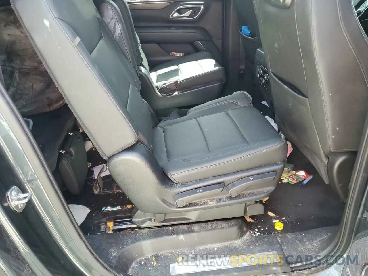 11 fotografías del automóvil dañado 1GNSCCKD2MR469892 CHEVROLET SUBURBAN 2021