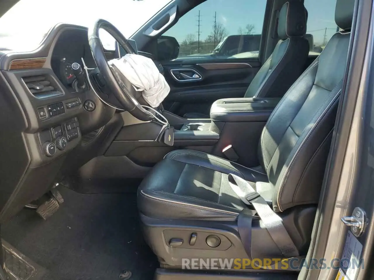 7 fotografías del automóvil dañado 1GNSCFKD6MR312402 CHEVROLET SUBURBAN 2021