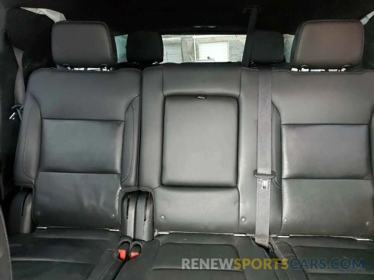 10 fotografías del automóvil dañado 1GNSKCKD2MR136529 CHEVROLET SUBURBAN 2021