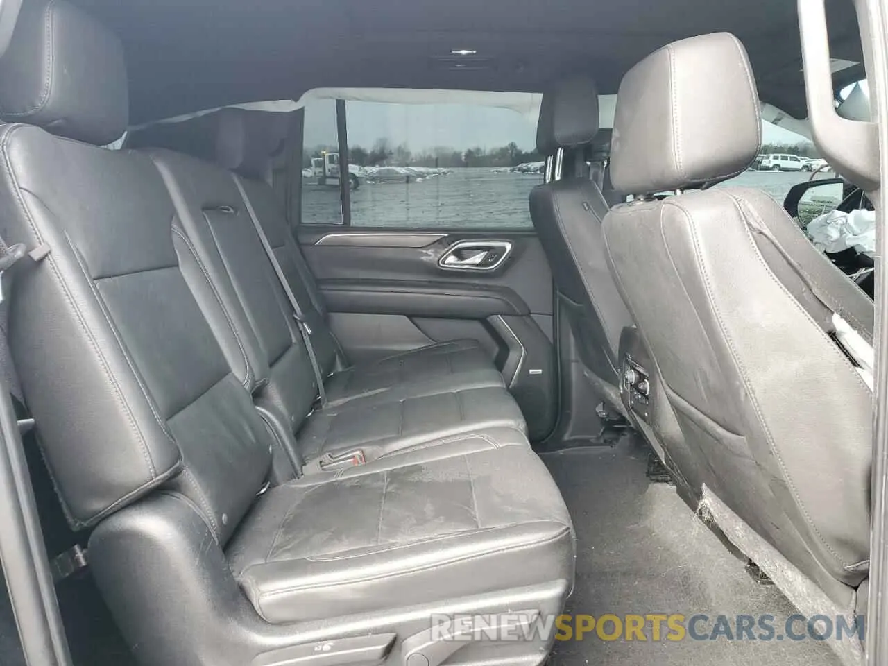 11 fotografías del automóvil dañado 1GNSKCKD2MR136529 CHEVROLET SUBURBAN 2021