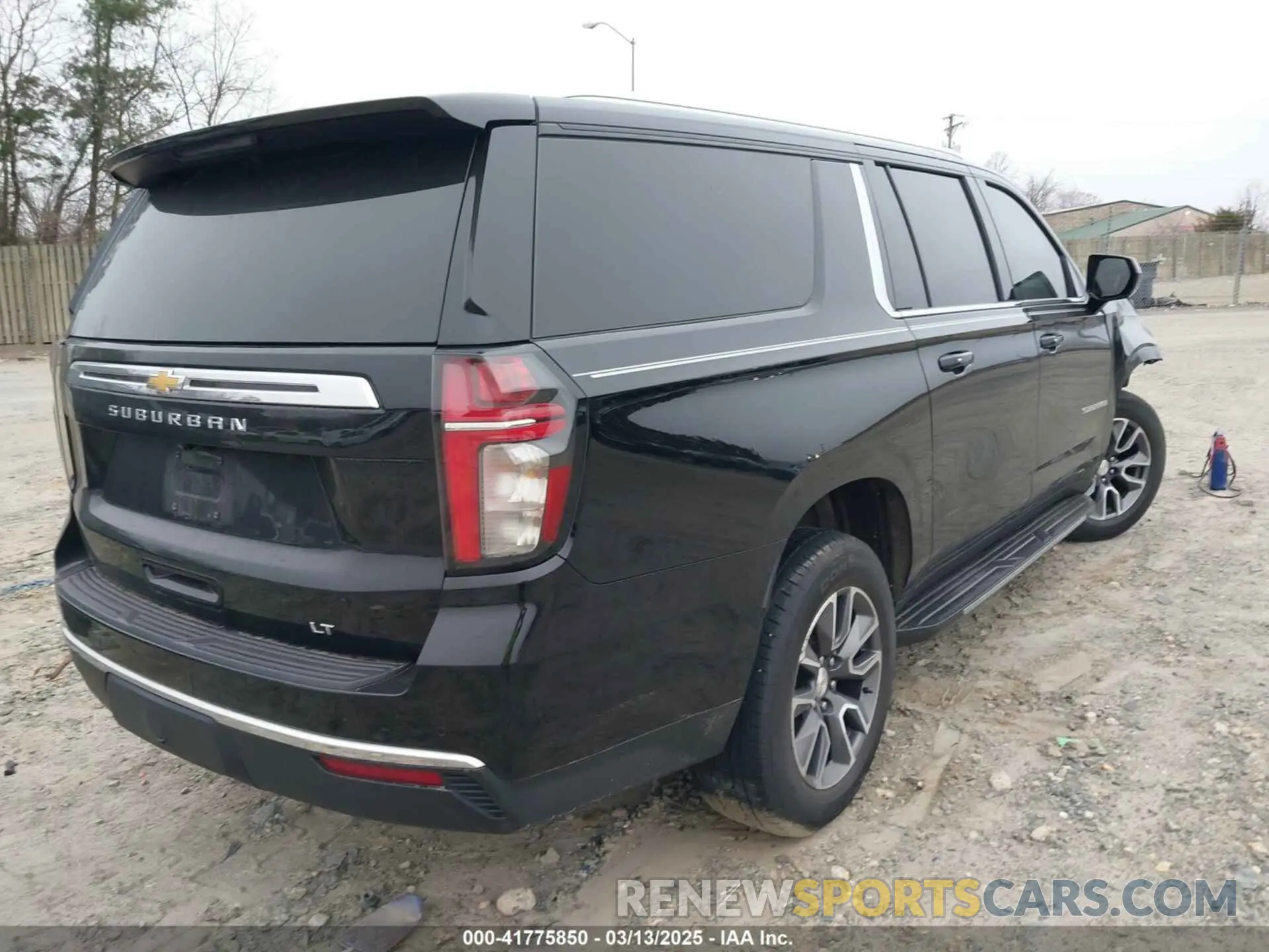 4 fotografías del automóvil dañado 1GNSKCKD5MR391000 CHEVROLET SUBURBAN 2021