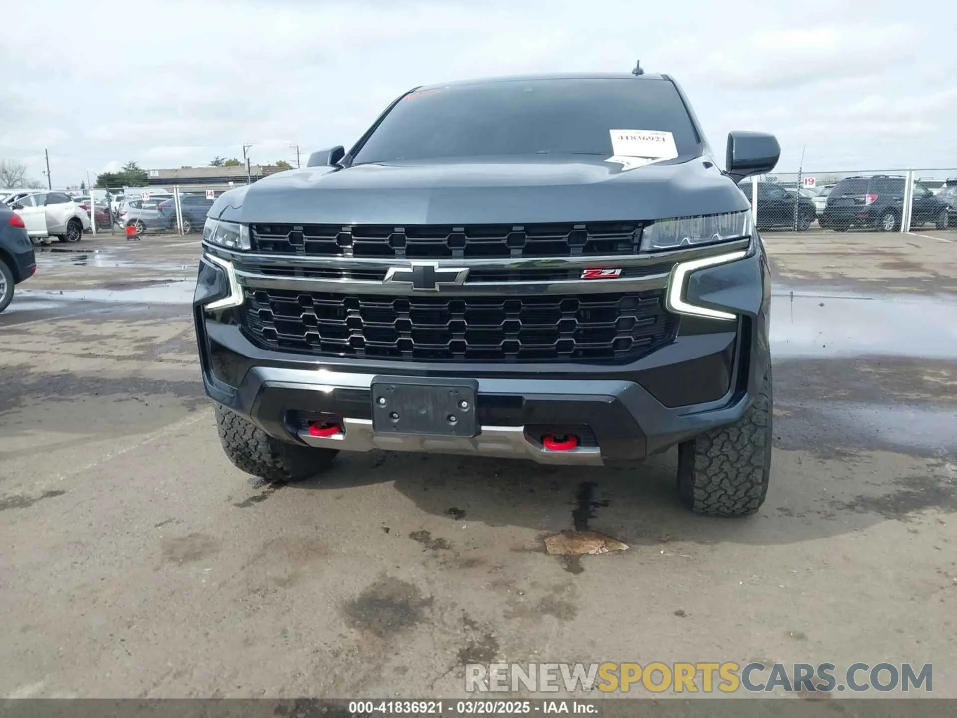 12 fotografías del automóvil dañado 1GNSKDKD2MR379098 CHEVROLET SUBURBAN 2021