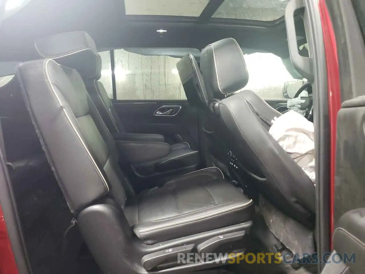 11 fotografías del automóvil dañado 1GNSKFKD2MR288263 CHEVROLET SUBURBAN 2021