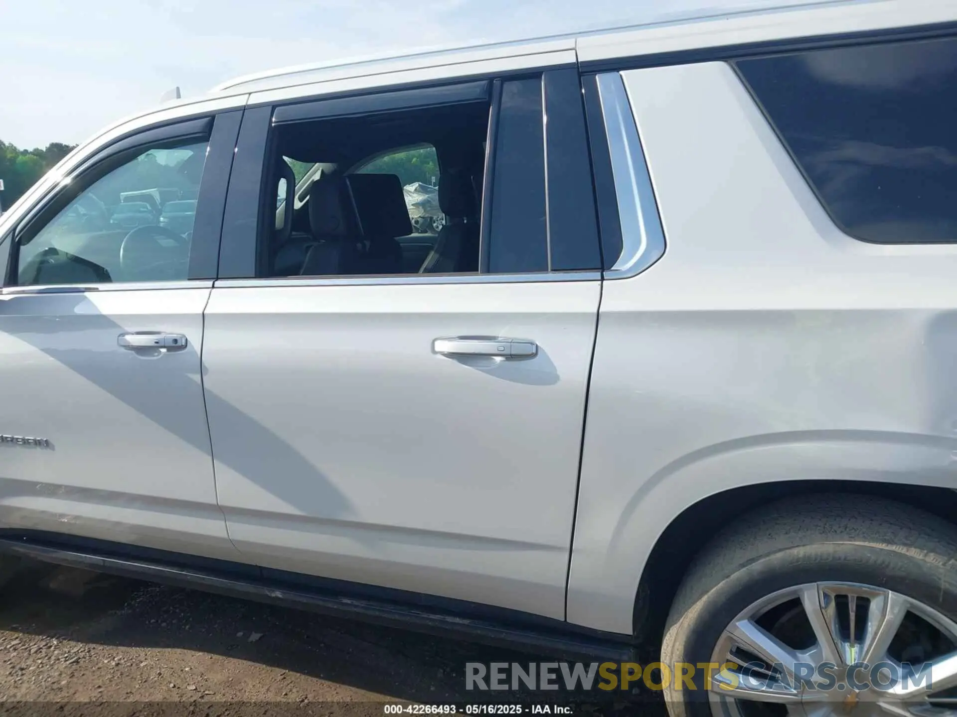 14 fotografías del automóvil dañado 1GNSKGKL6MR429056 CHEVROLET SUBURBAN 2021