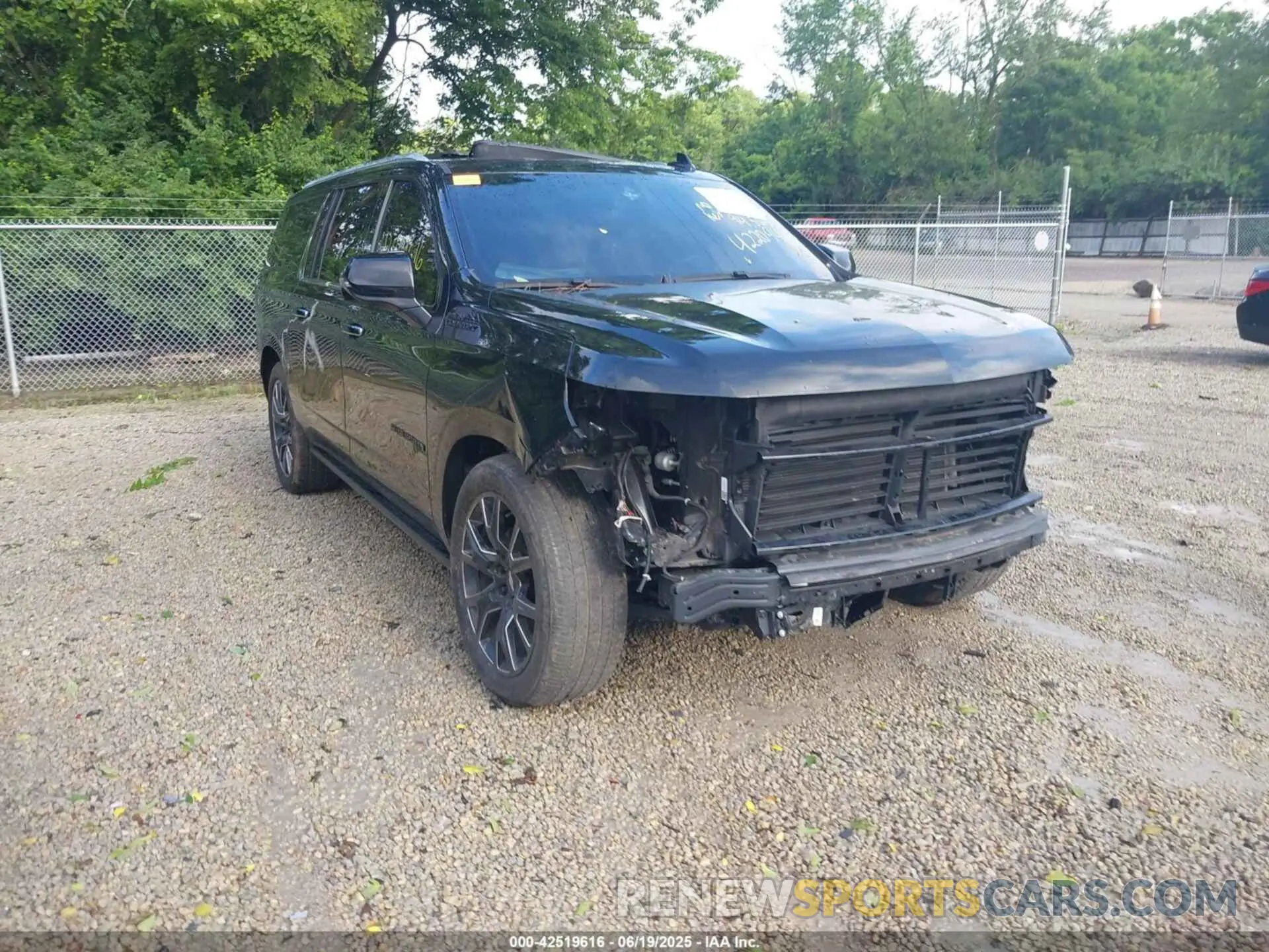 1 fotografías del automóvil dañado 1GNSKGKLXMR220886 CHEVROLET SUBURBAN 2021