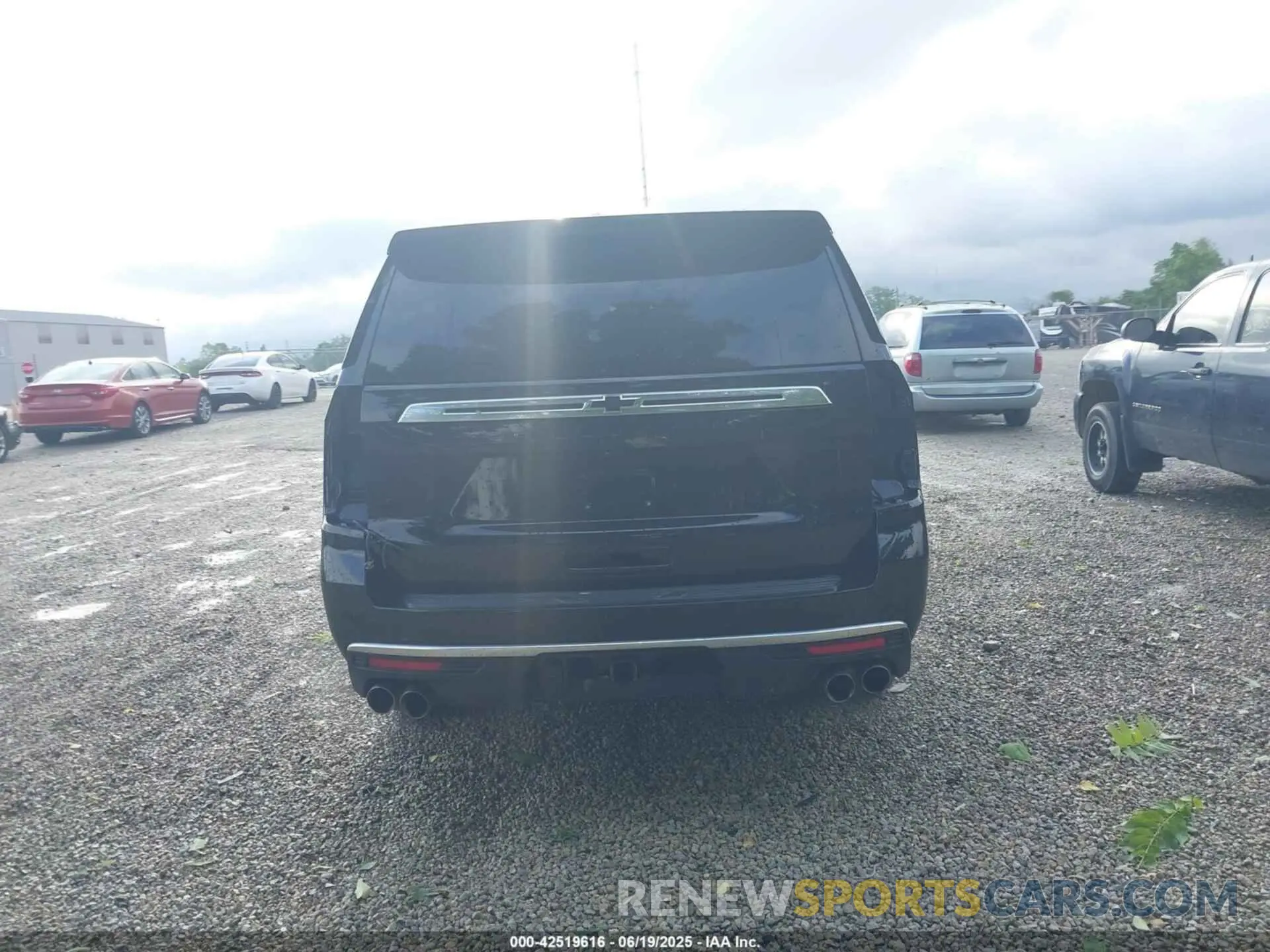 17 fotografías del automóvil dañado 1GNSKGKLXMR220886 CHEVROLET SUBURBAN 2021