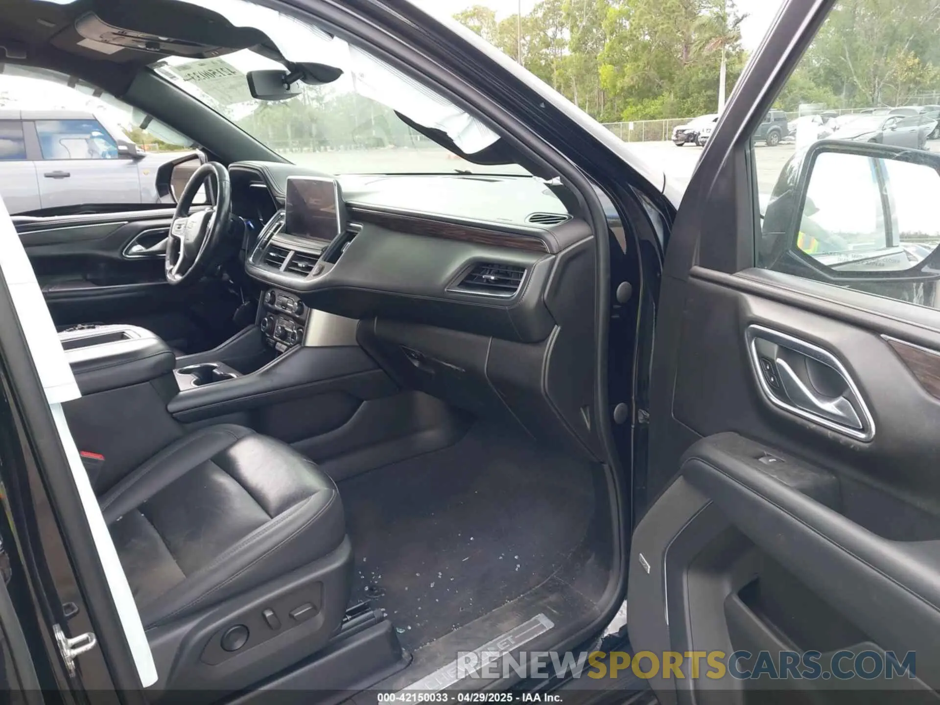5 fotografías del automóvil dañado 1GNSCCKD2NR201474 CHEVROLET SUBURBAN 2022