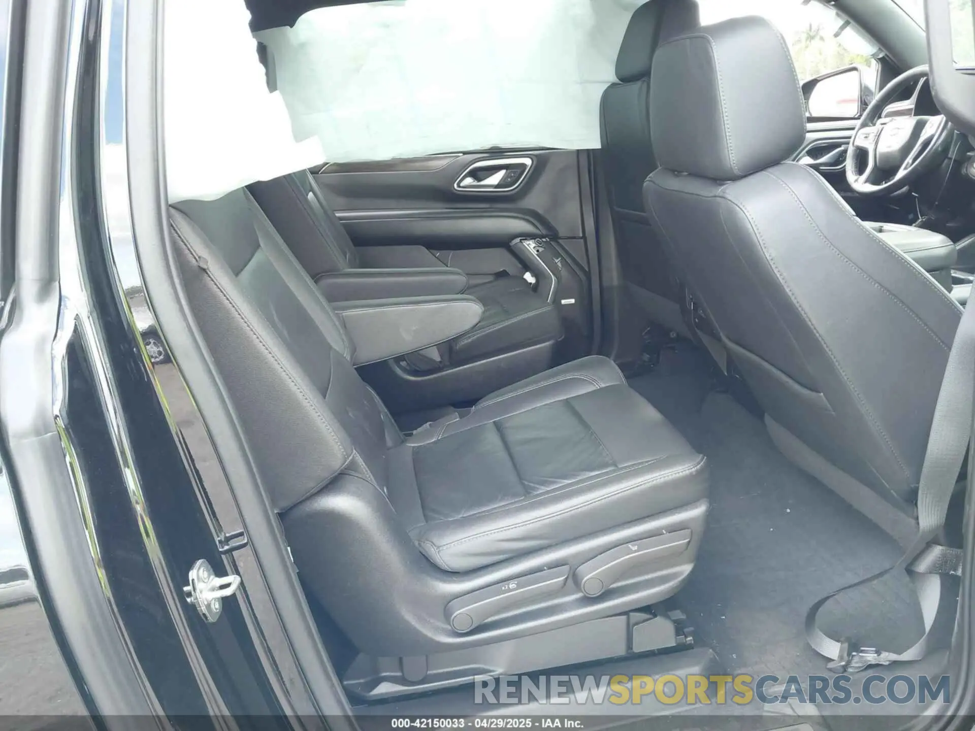 8 fotografías del automóvil dañado 1GNSCCKD2NR201474 CHEVROLET SUBURBAN 2022