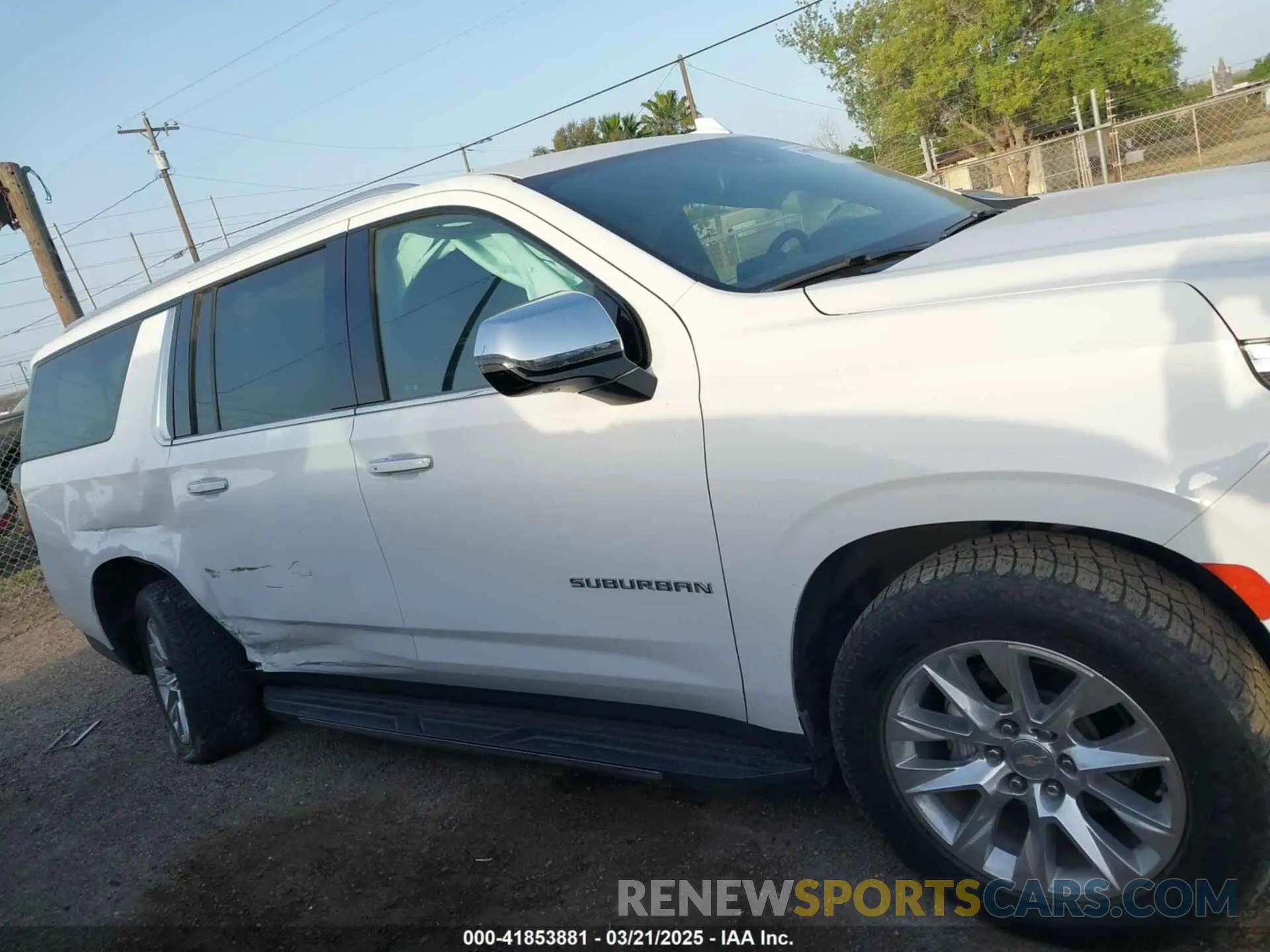 13 fotografías del automóvil dañado 1GNSCFKDXNR180648 CHEVROLET SUBURBAN 2022