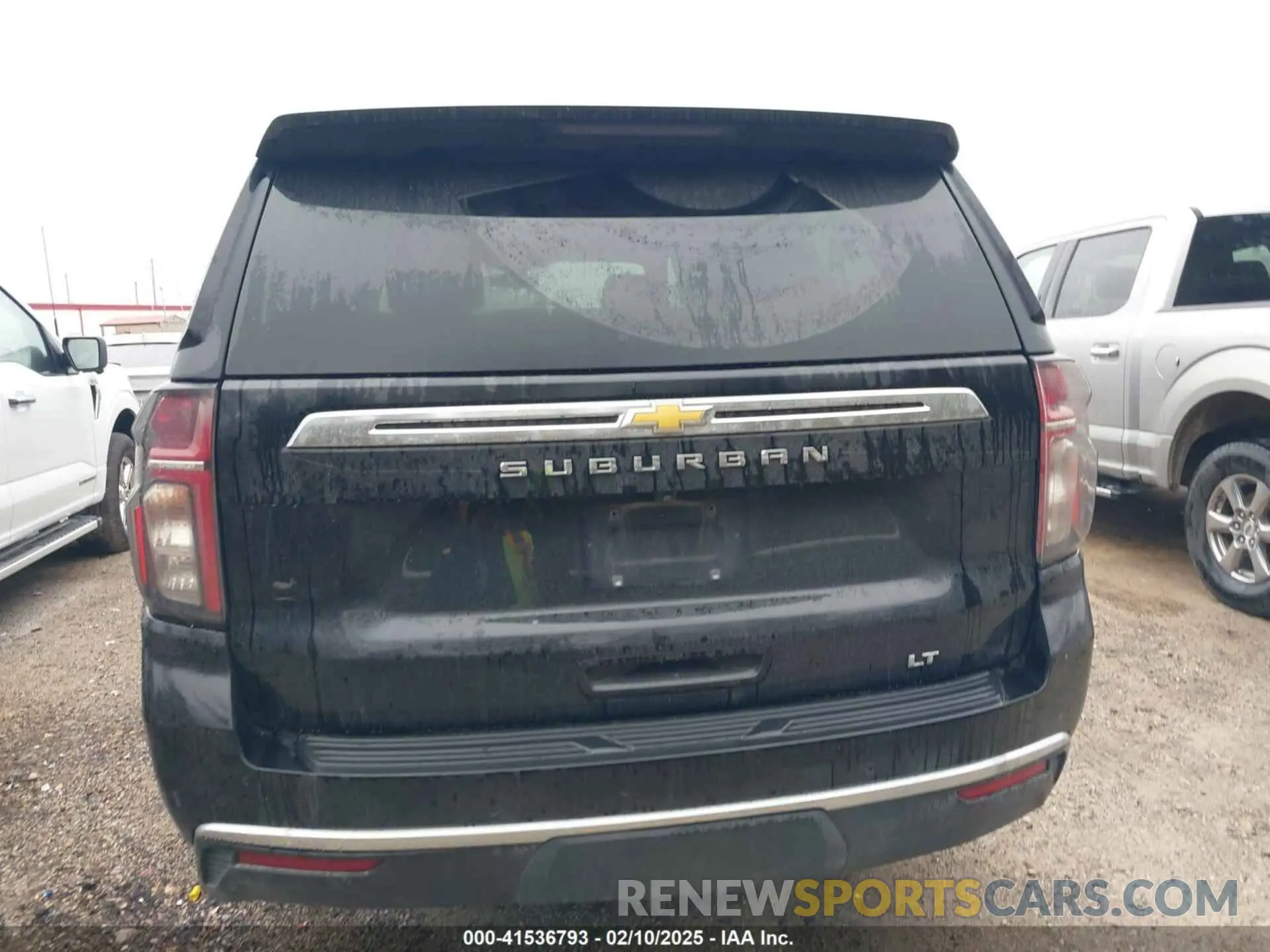 16 fotografías del automóvil dañado 1GNSKCKD1NR161813 CHEVROLET SUBURBAN 2022