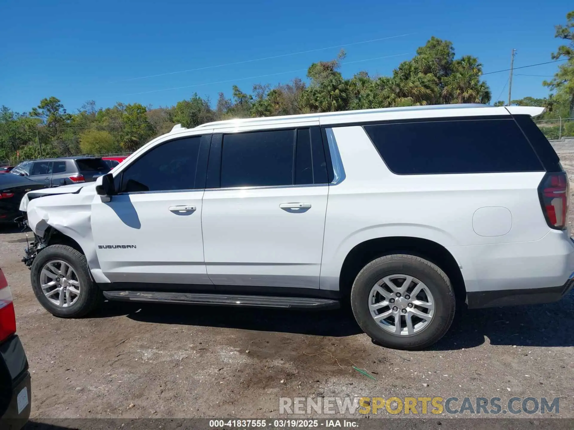 14 fotografías del automóvil dañado 1GNSKCKDXNR247122 CHEVROLET SUBURBAN 2022
