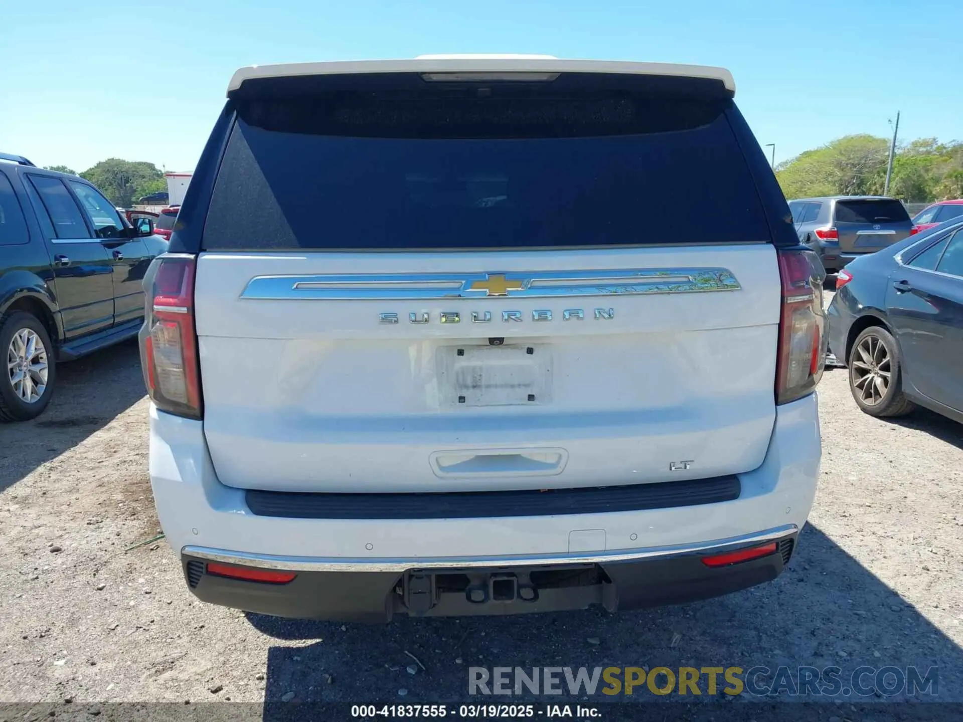16 fotografías del automóvil dañado 1GNSKCKDXNR247122 CHEVROLET SUBURBAN 2022