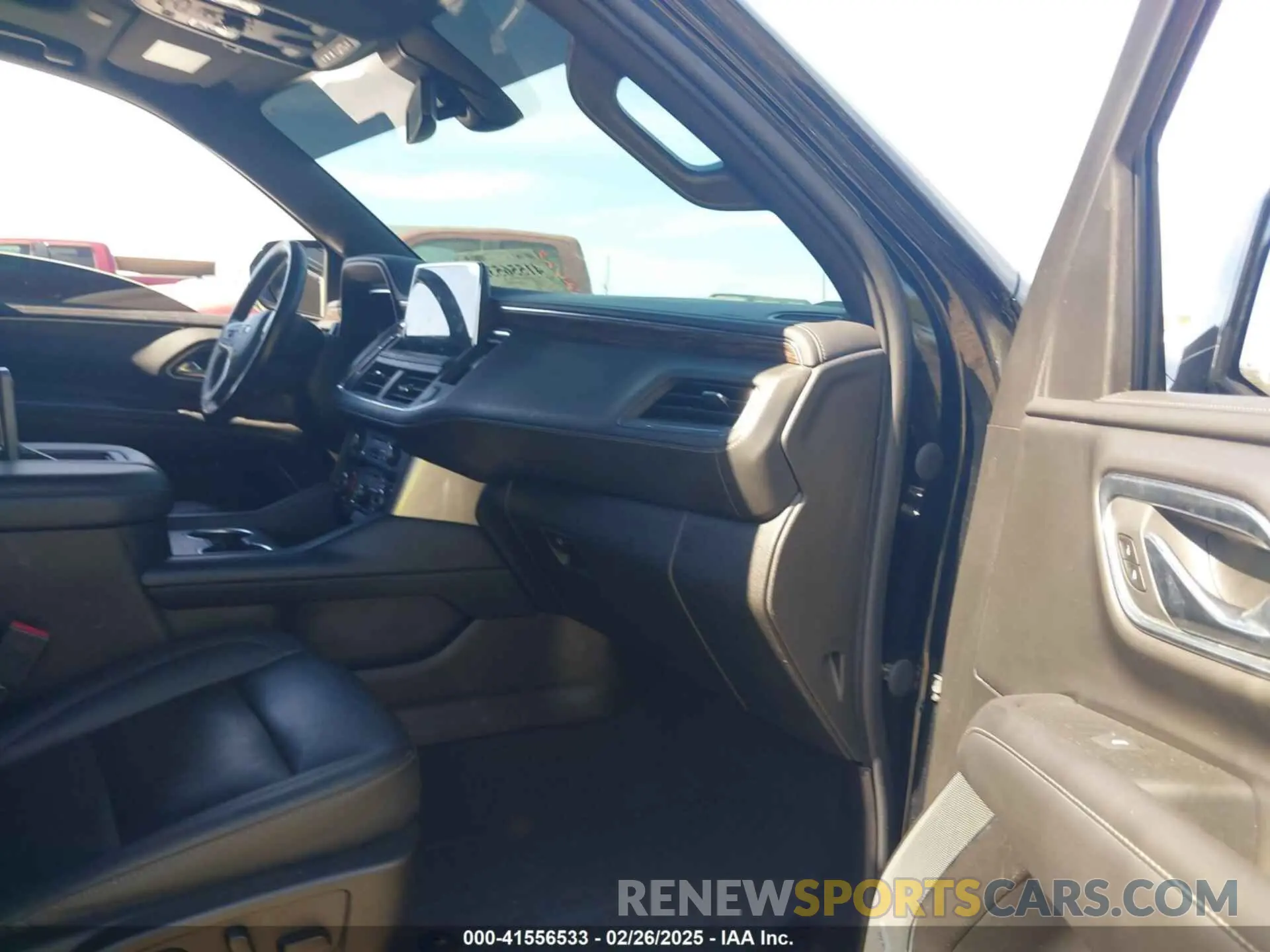 5 fotografías del automóvil dañado 1GNSKDKD5NR110949 CHEVROLET SUBURBAN 2022