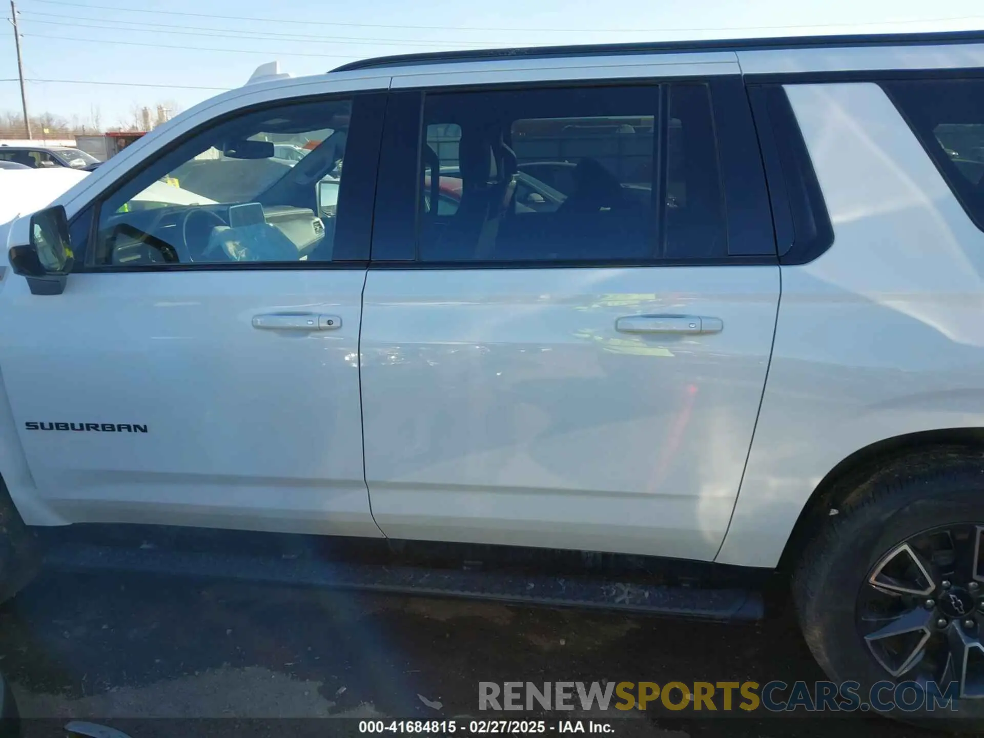14 fotografías del automóvil dañado 1GNSKDKD6NR150067 CHEVROLET SUBURBAN 2022