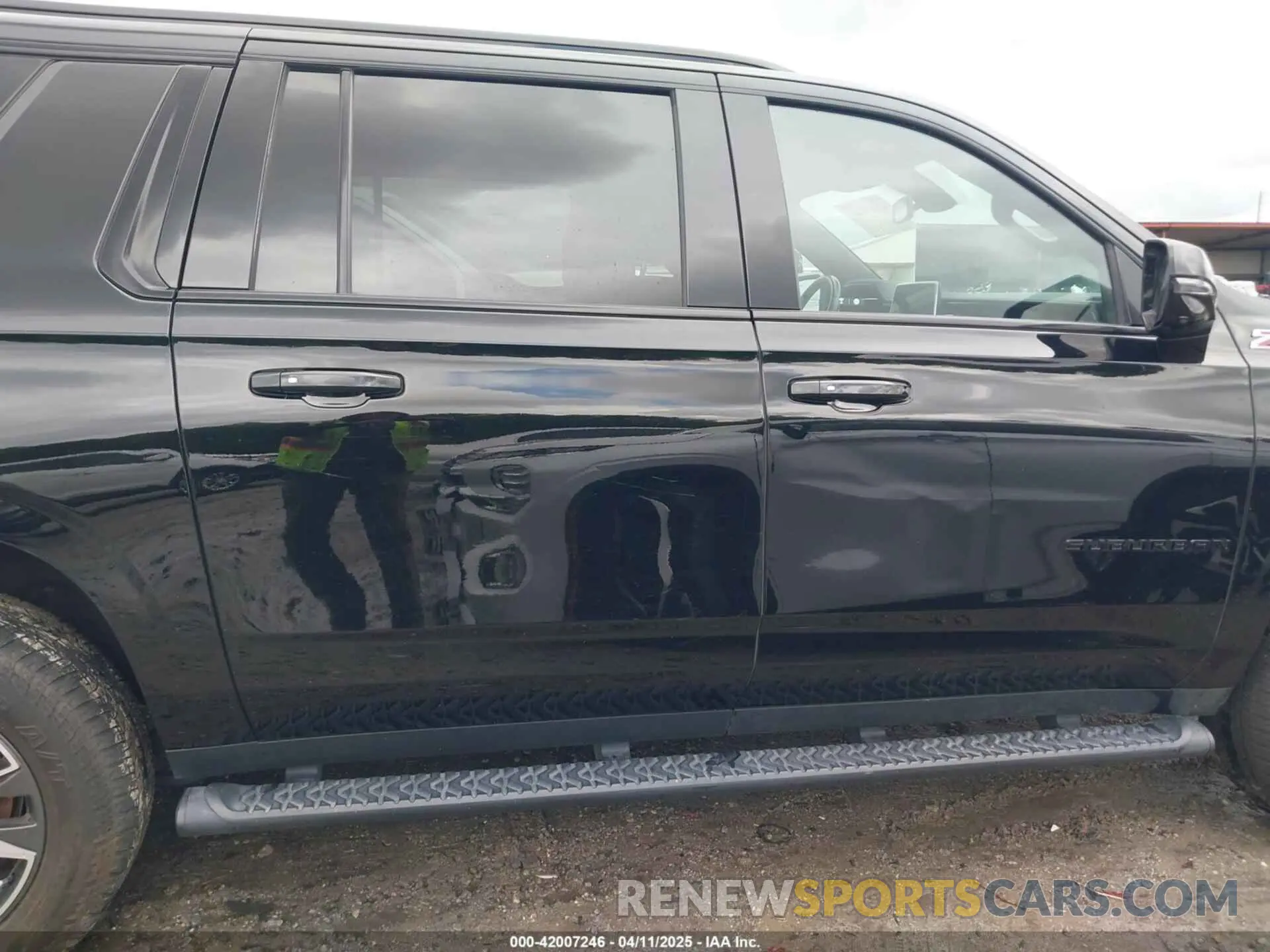 14 fotografías del automóvil dañado 1GNSKDKD7NR345224 CHEVROLET SUBURBAN 2022