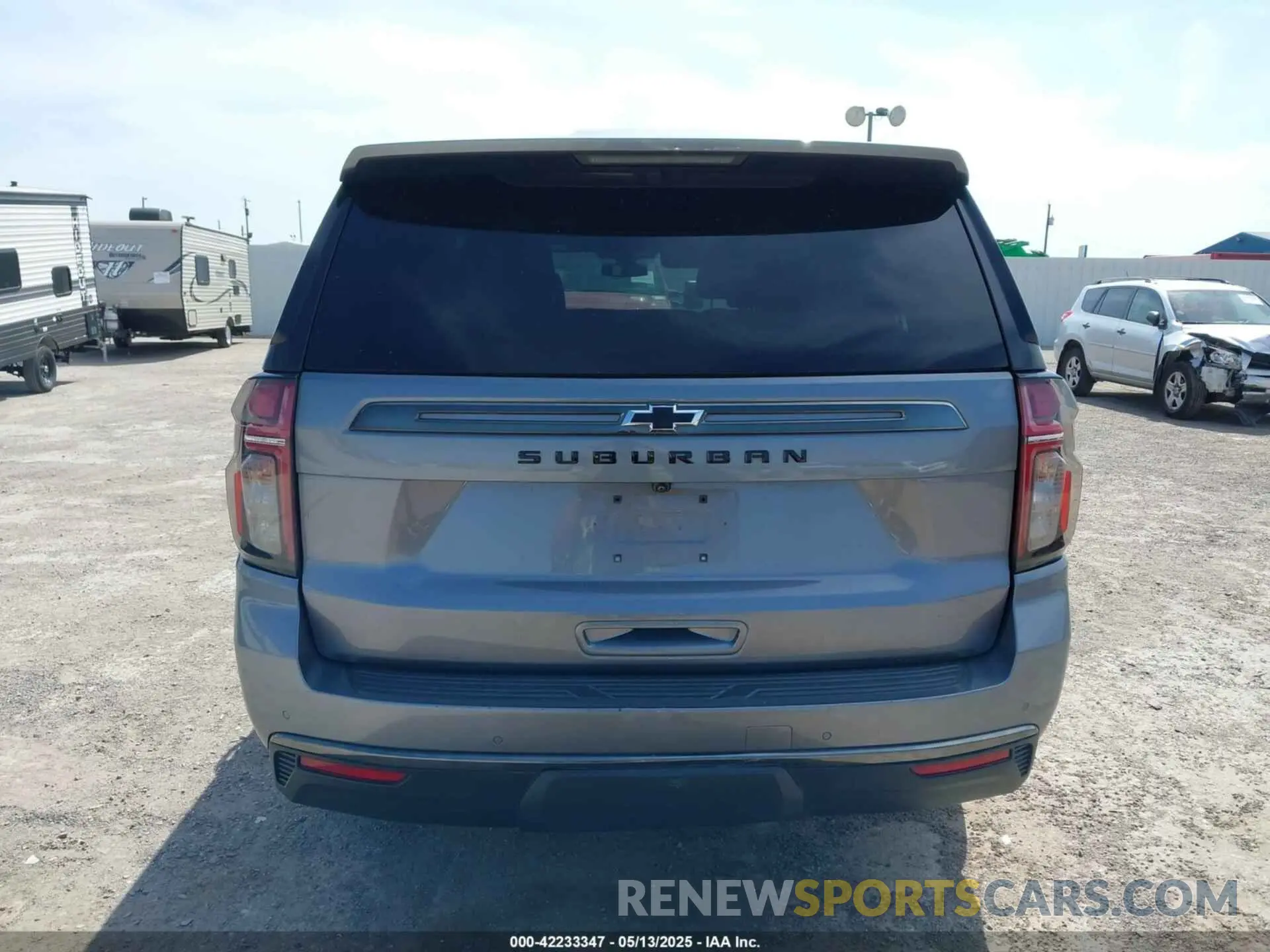 16 fotografías del automóvil dañado 1GNSKDKDXNR199045 CHEVROLET SUBURBAN 2022