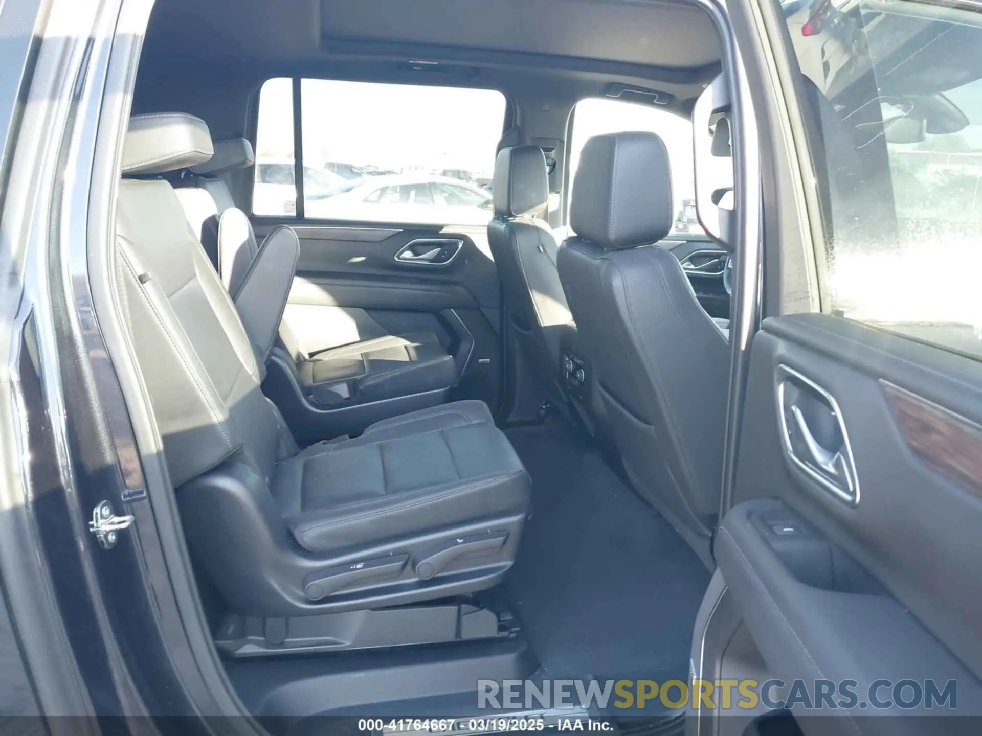 8 fotografías del automóvil dañado 1GNSKDKL2NR337801 CHEVROLET SUBURBAN 2022