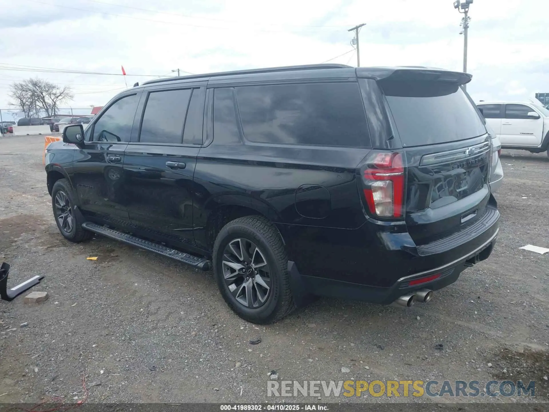 14 fotografías del automóvil dañado 1GNSKDKL5NR218592 CHEVROLET SUBURBAN 2022