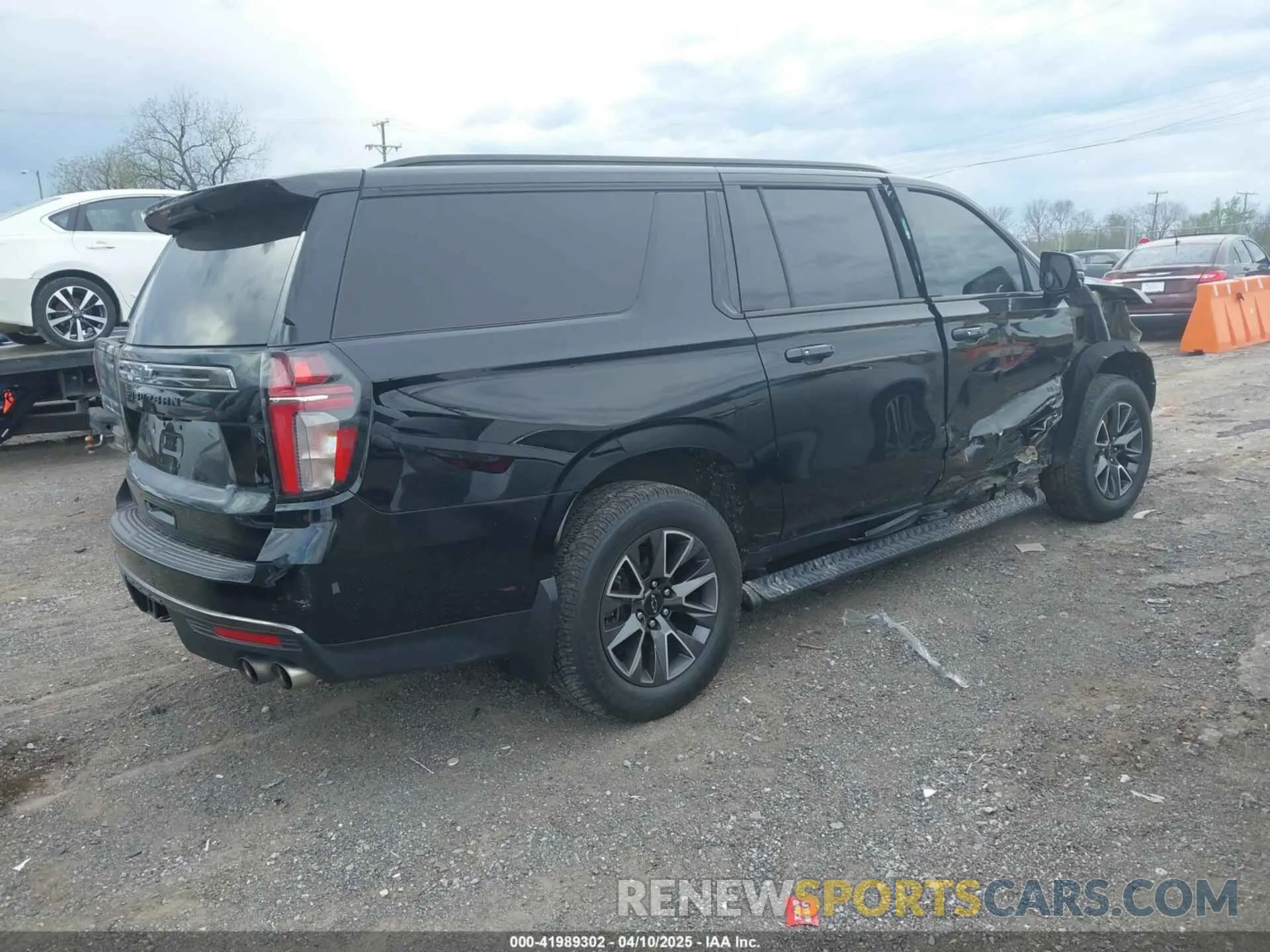 4 fotografías del automóvil dañado 1GNSKDKL5NR218592 CHEVROLET SUBURBAN 2022
