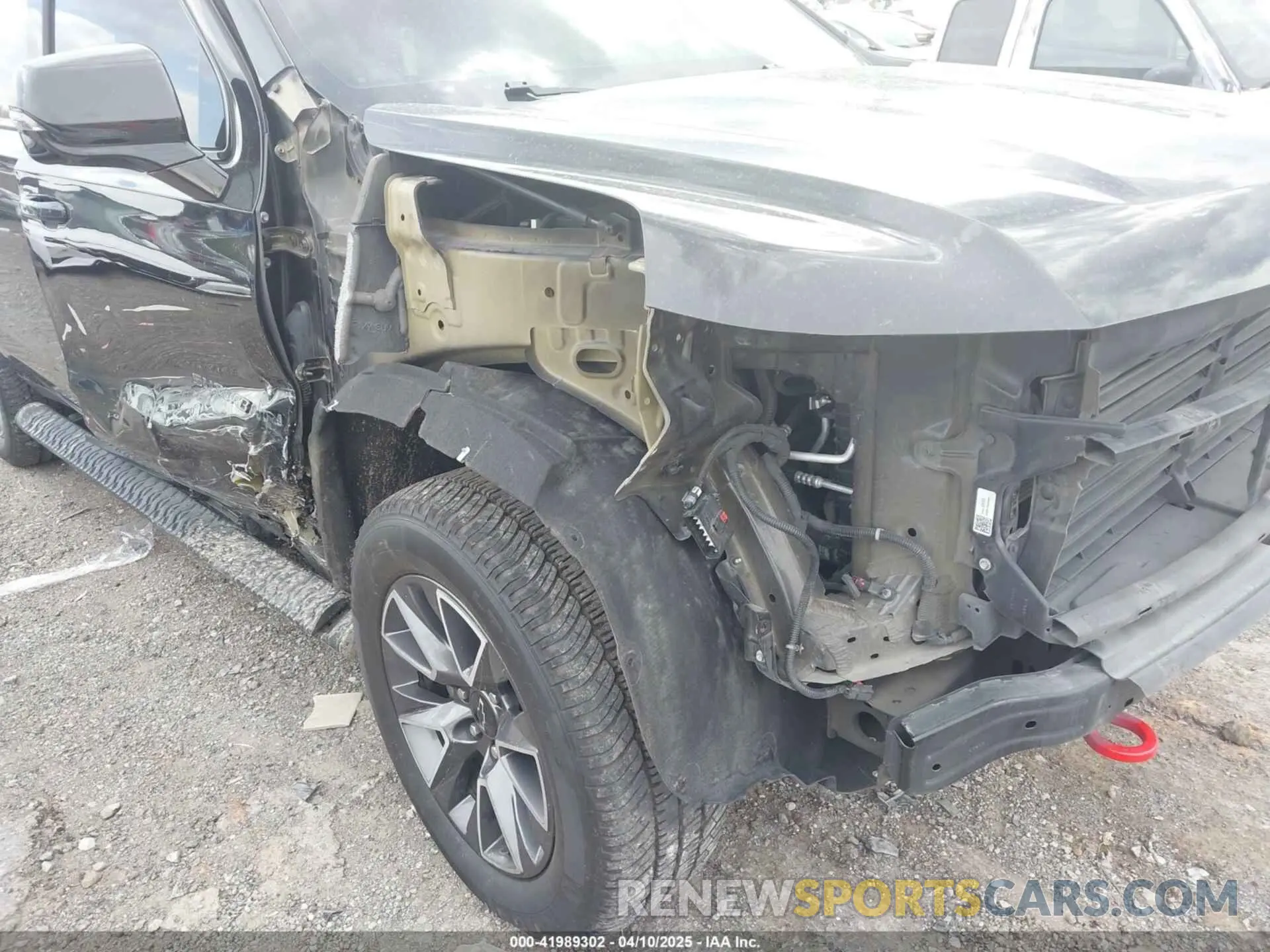 6 fotografías del automóvil dañado 1GNSKDKL5NR218592 CHEVROLET SUBURBAN 2022