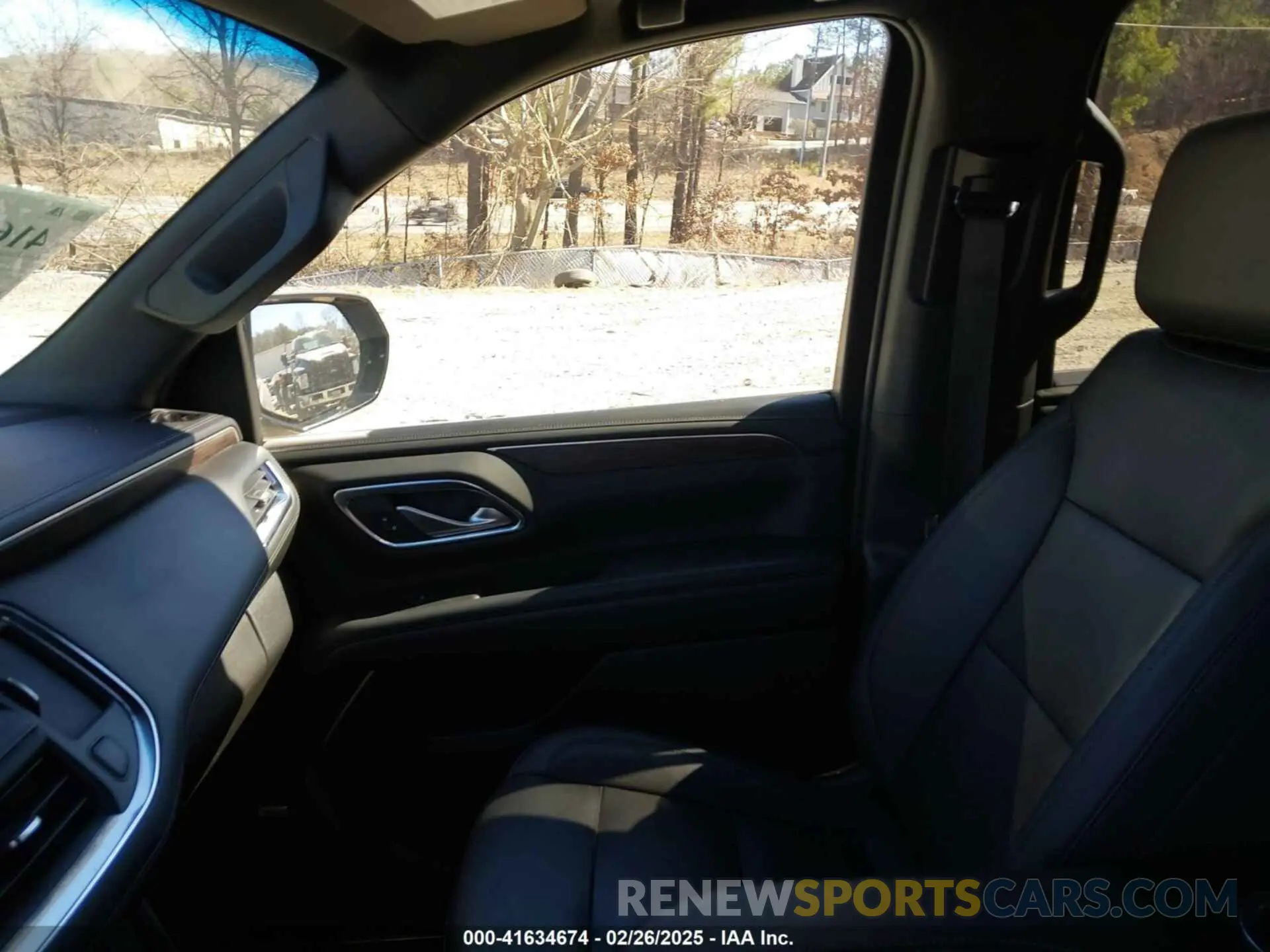 5 fotografías del automóvil dañado 1GNSKDKL8NR229702 CHEVROLET SUBURBAN 2022