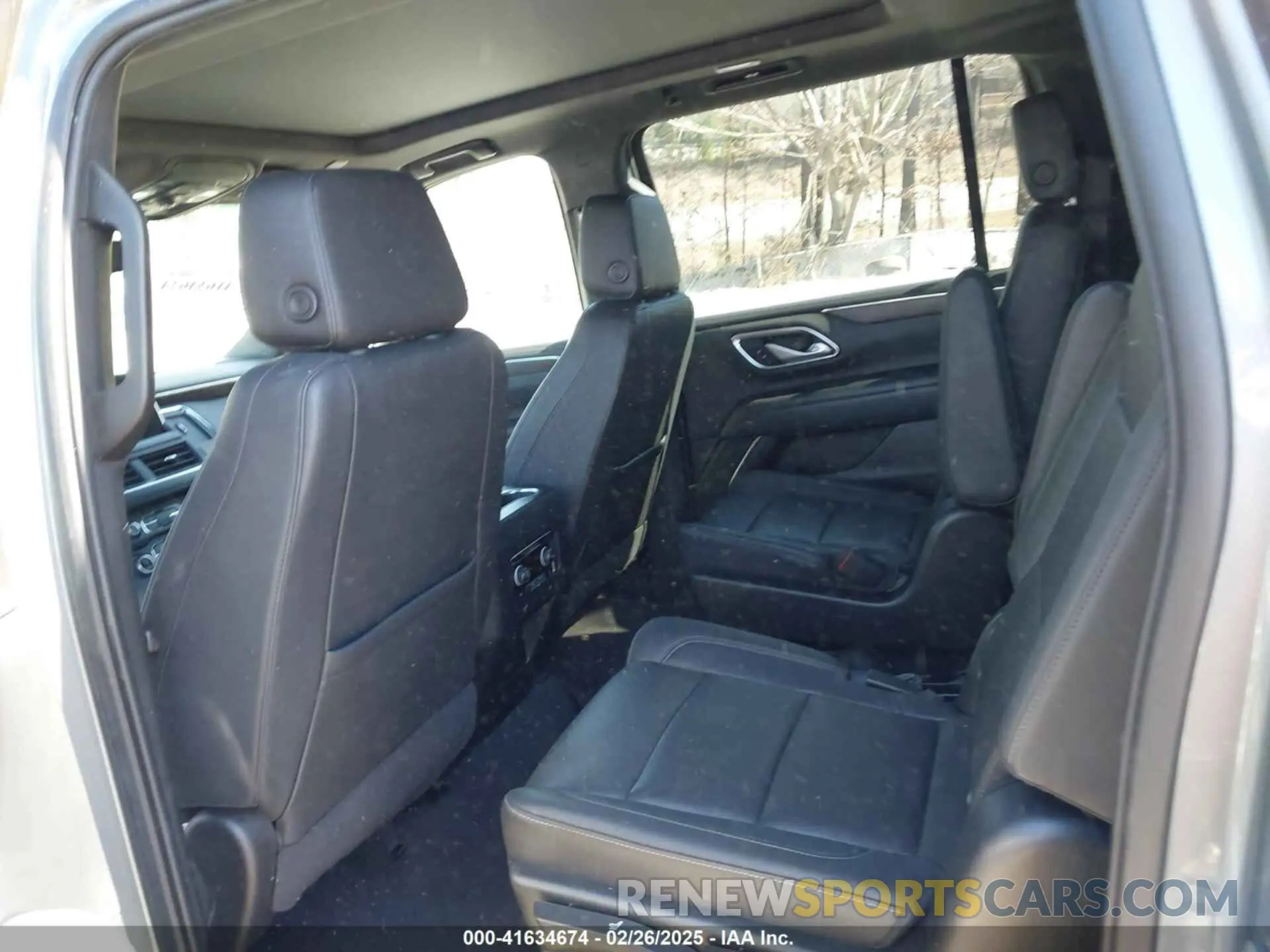 8 fotografías del automóvil dañado 1GNSKDKL8NR229702 CHEVROLET SUBURBAN 2022