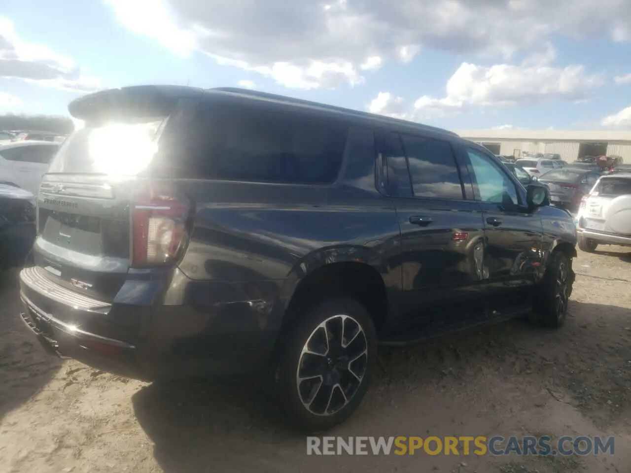 3 fotografías del automóvil dañado 1GNSKEKD4NR303096 CHEVROLET SUBURBAN 2022