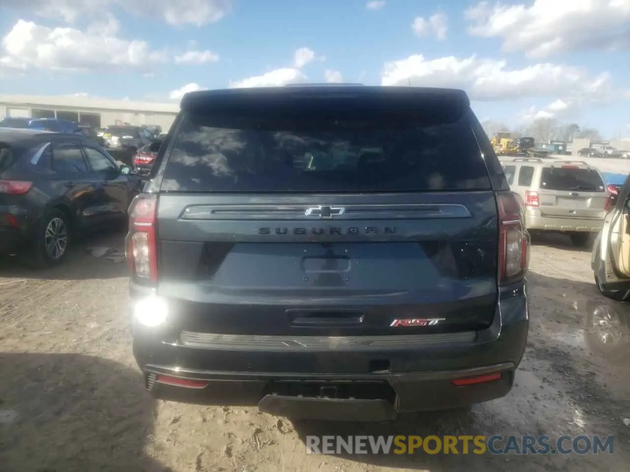 6 fotografías del automóvil dañado 1GNSKEKD4NR303096 CHEVROLET SUBURBAN 2022