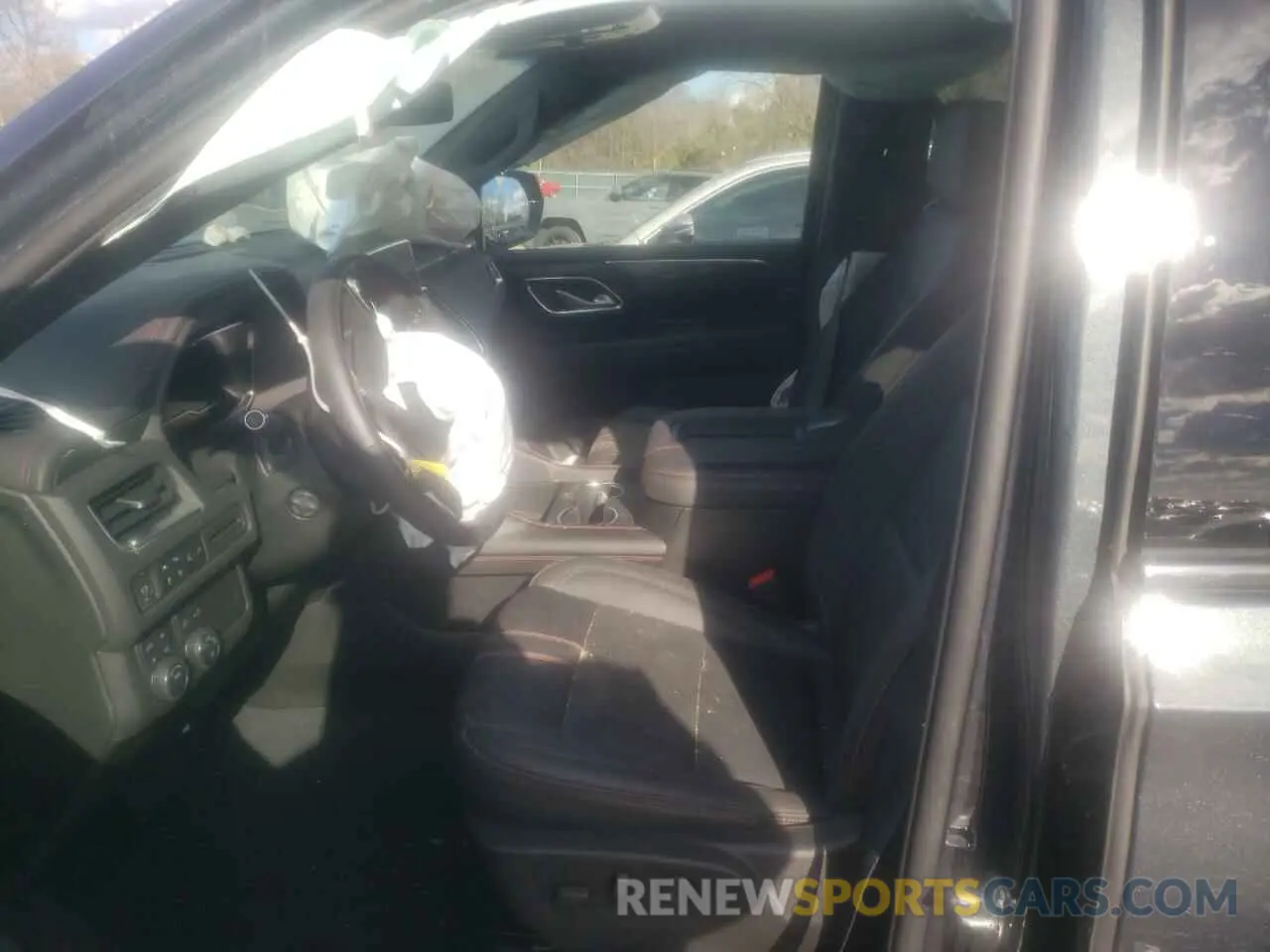 7 fotografías del automóvil dañado 1GNSKEKD4NR303096 CHEVROLET SUBURBAN 2022