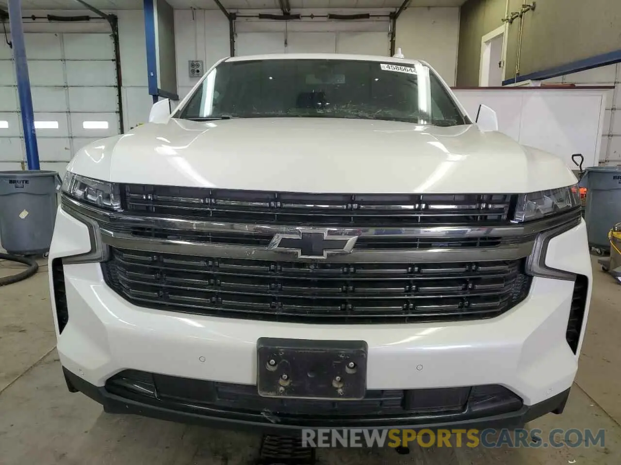 5 fotografías del automóvil dañado 1GNSKEKD4NR341895 CHEVROLET SUBURBAN 2022